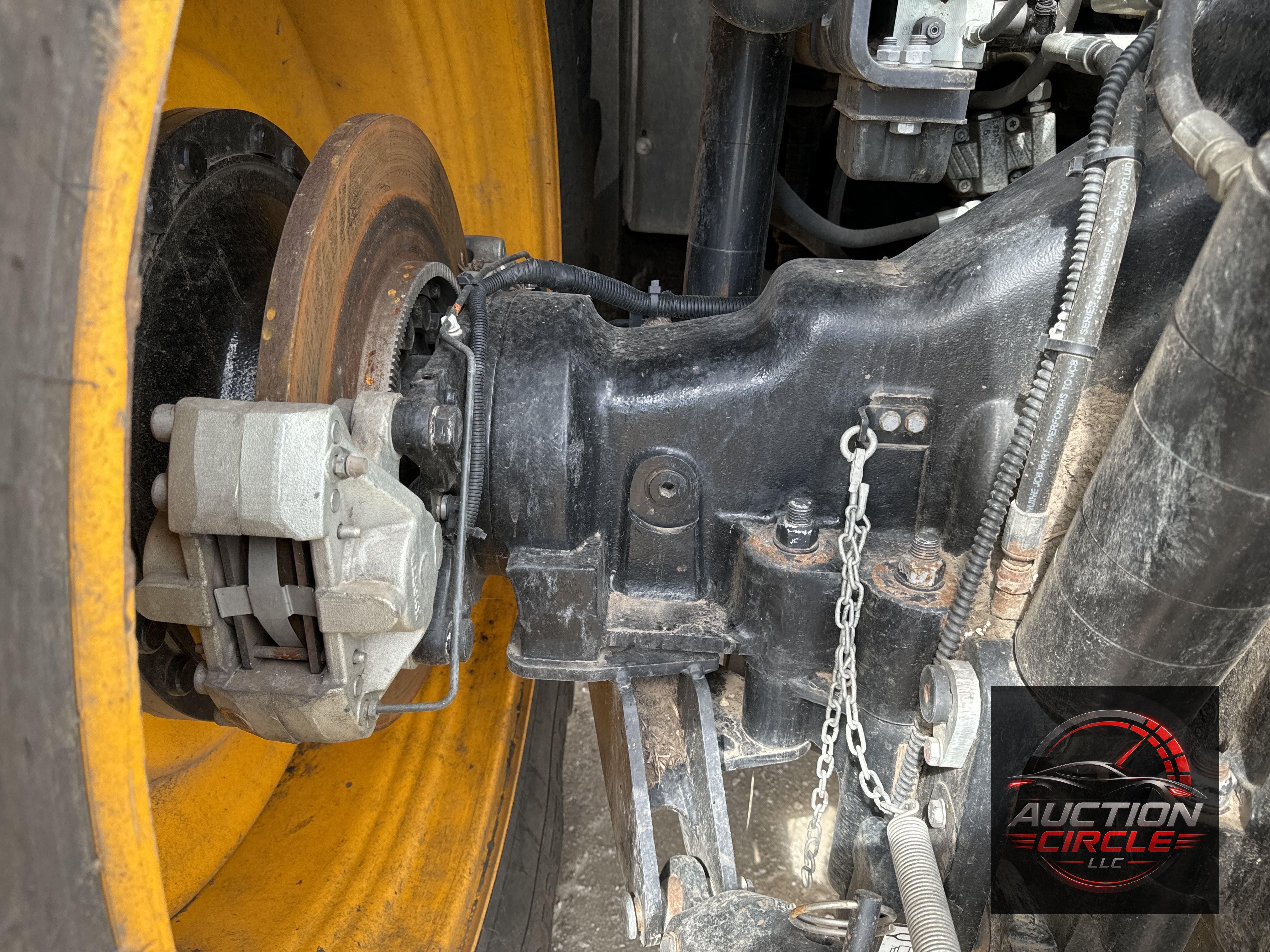 2021 Jcb 8330