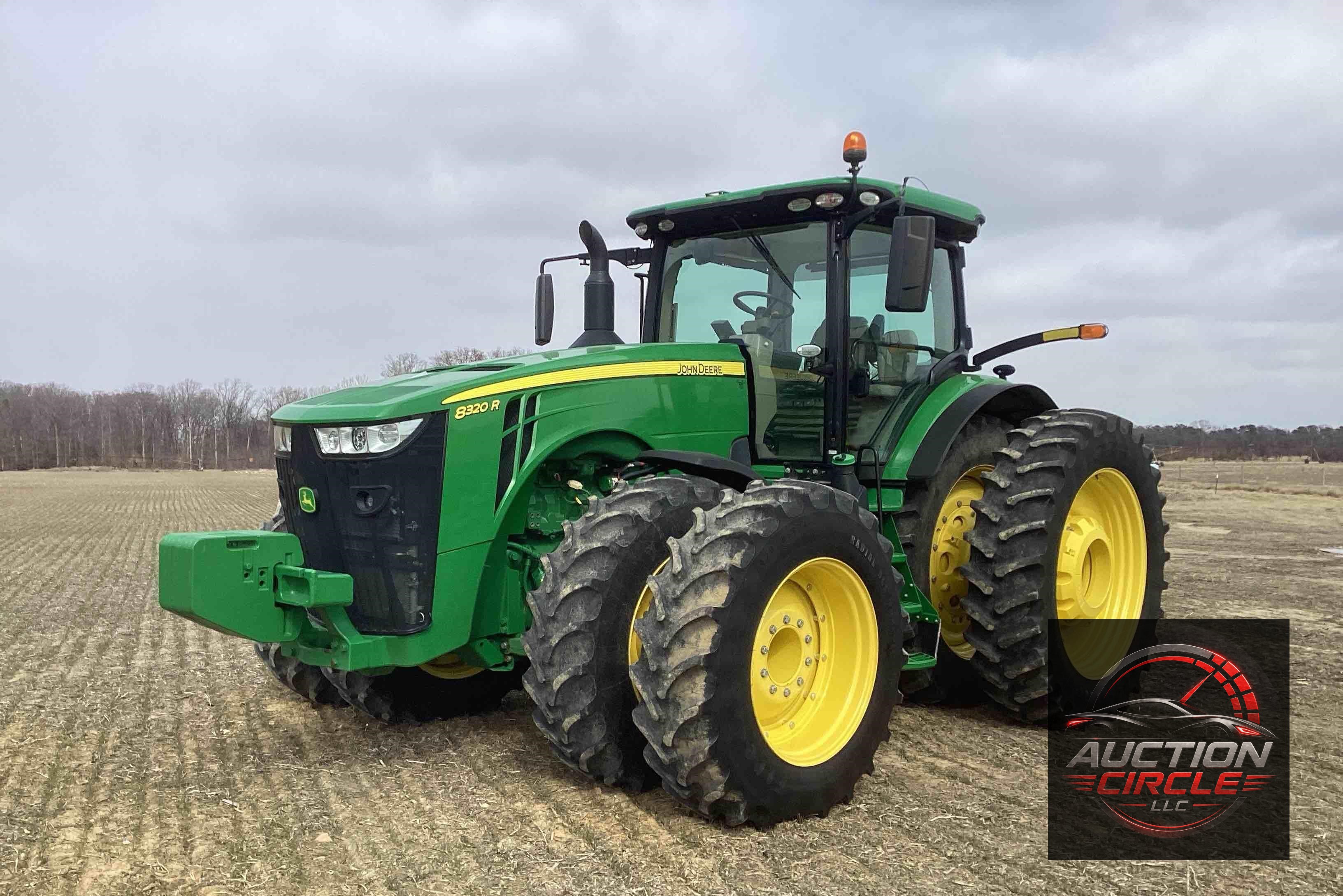 2019 John Deere 8320R