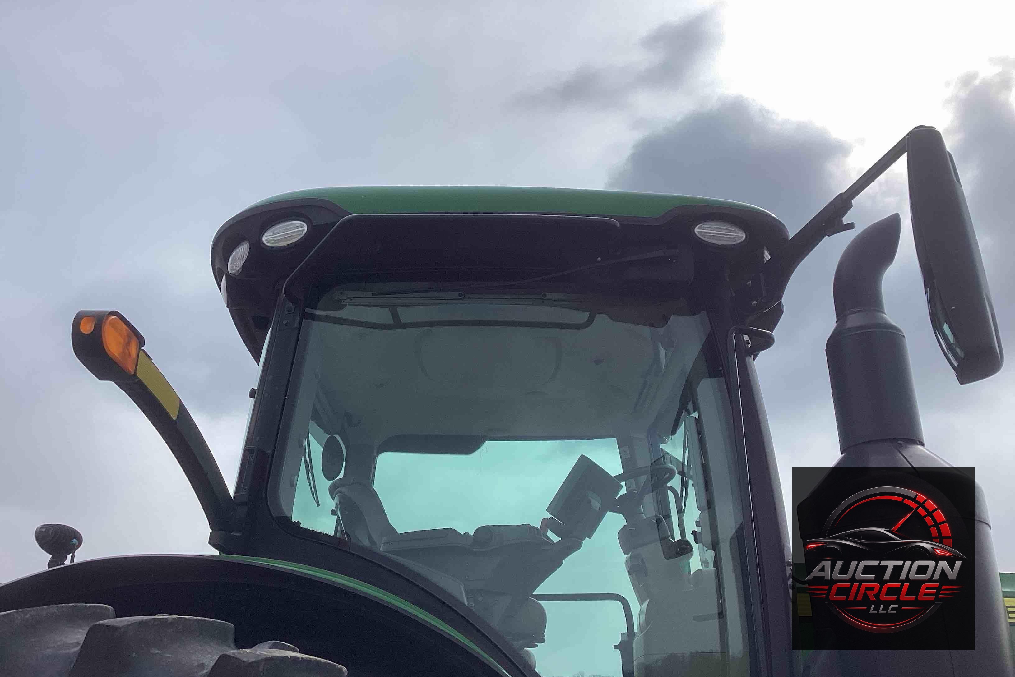 2019 John Deere 8320R
