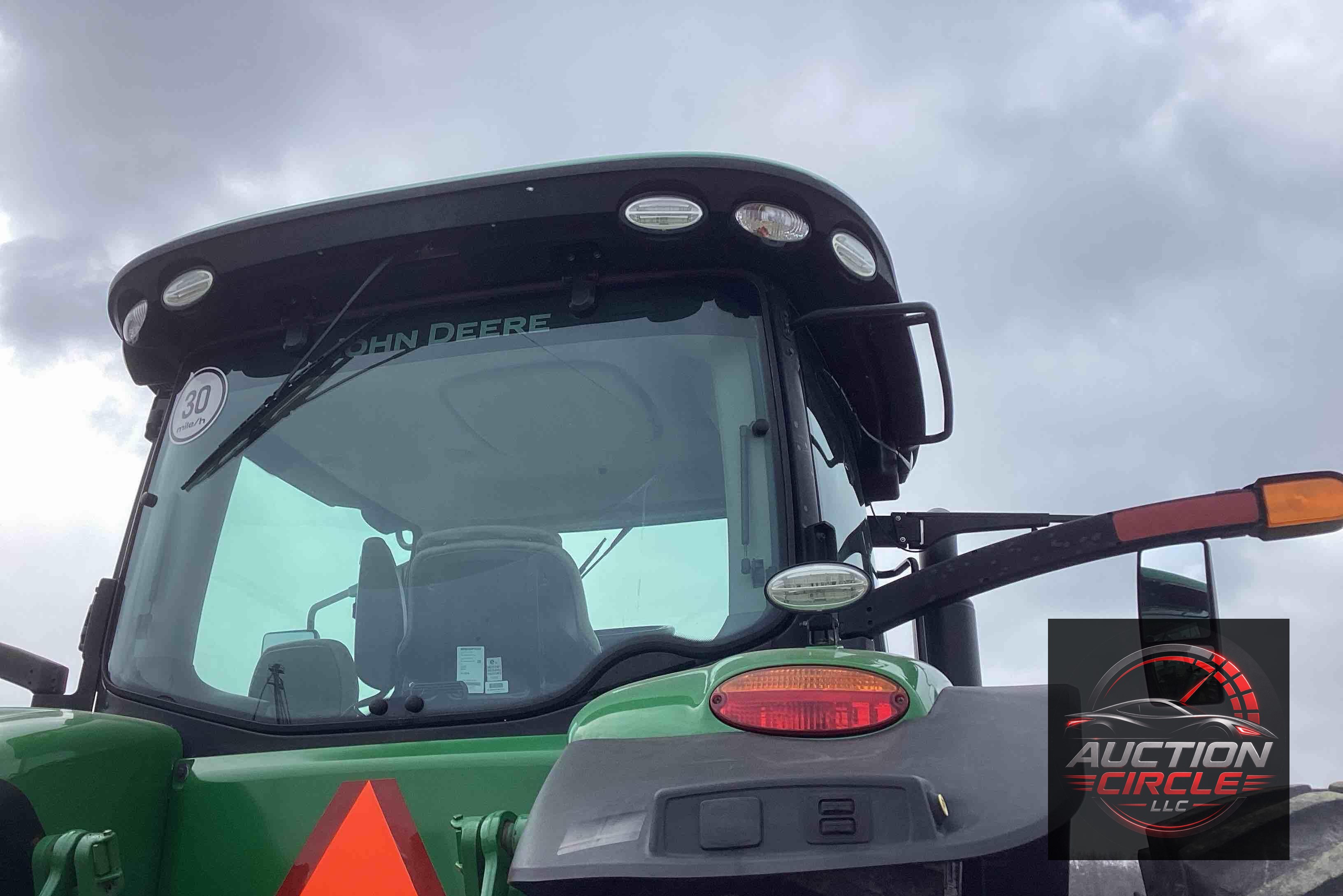 2019 John Deere 8320R