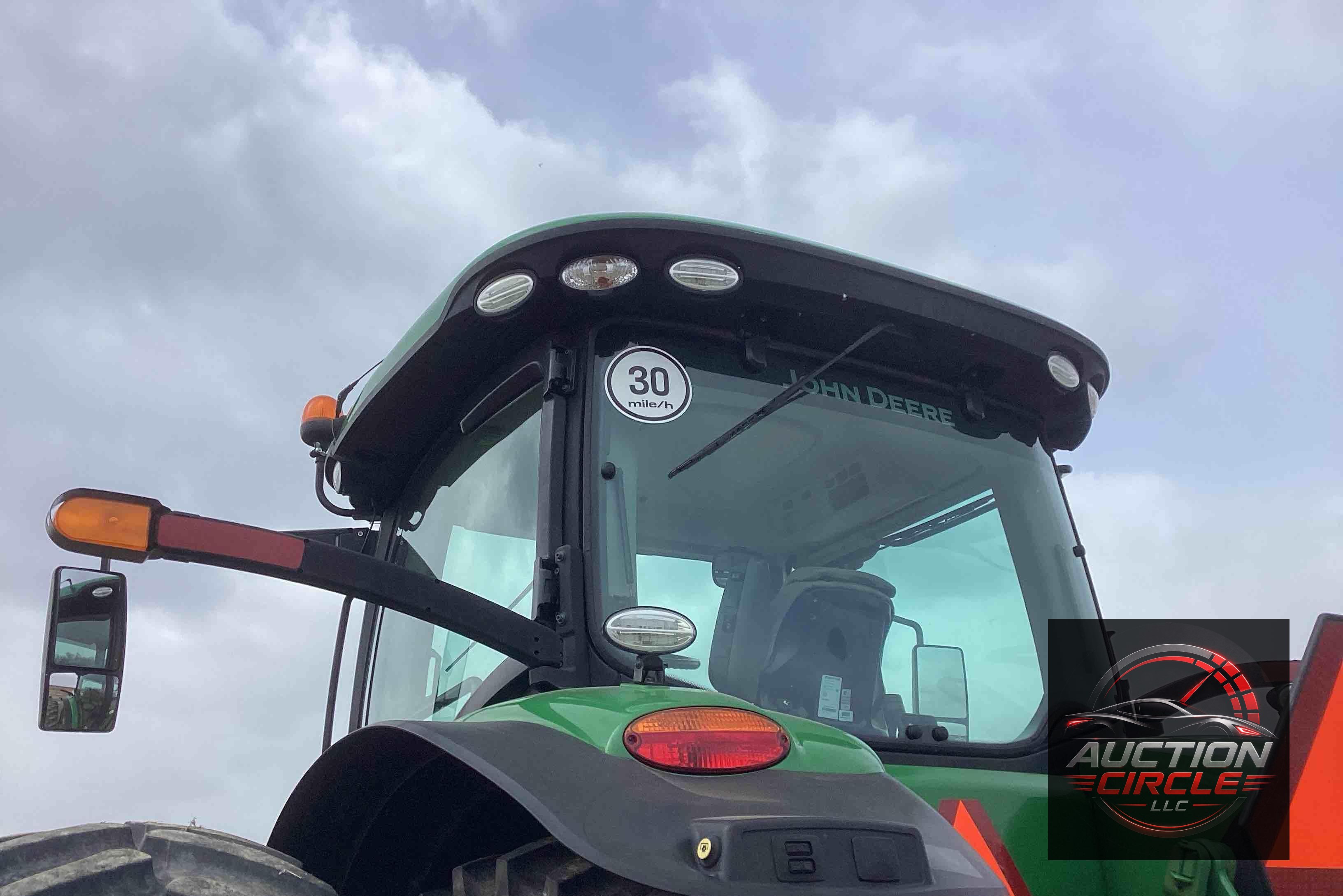 2019 John Deere 8320R
