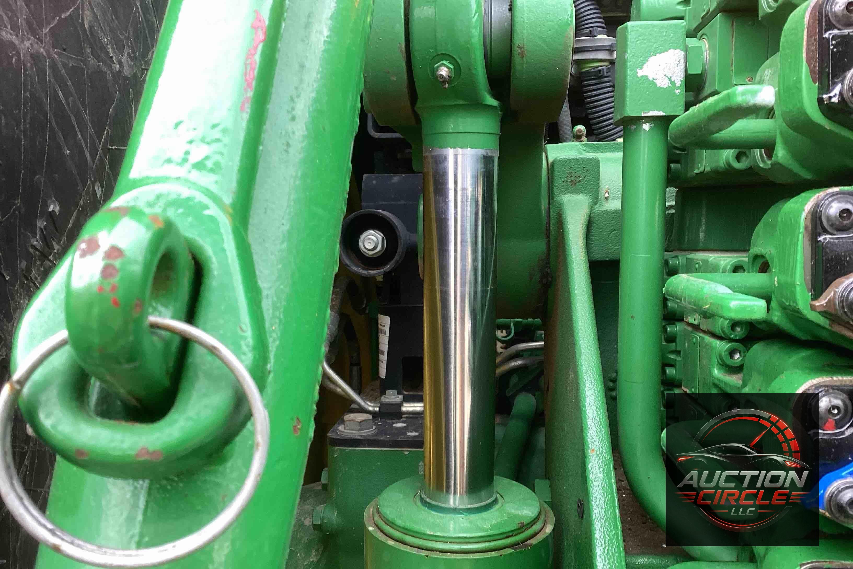 2019 John Deere 8320R