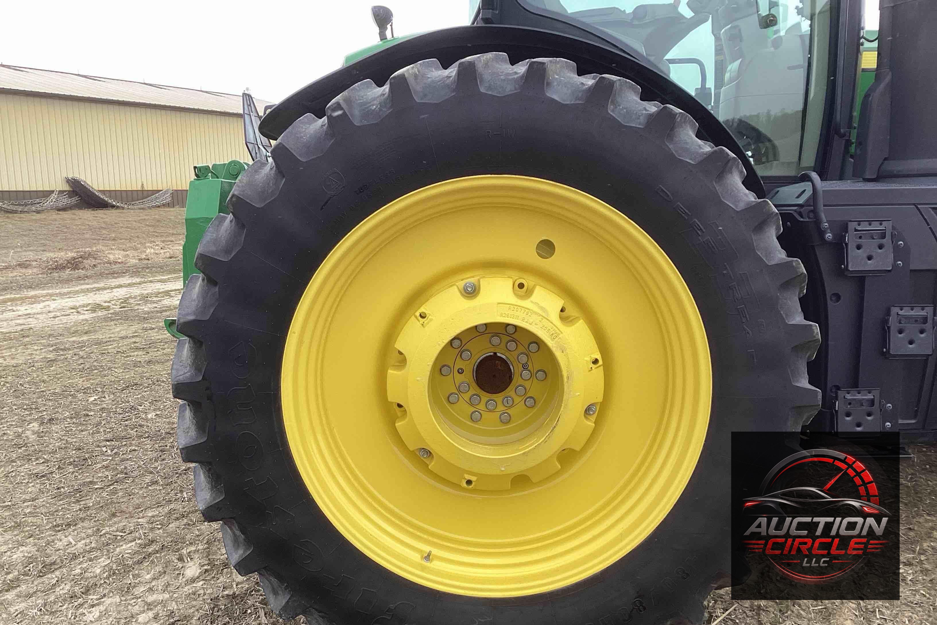 2019 John Deere 8320R