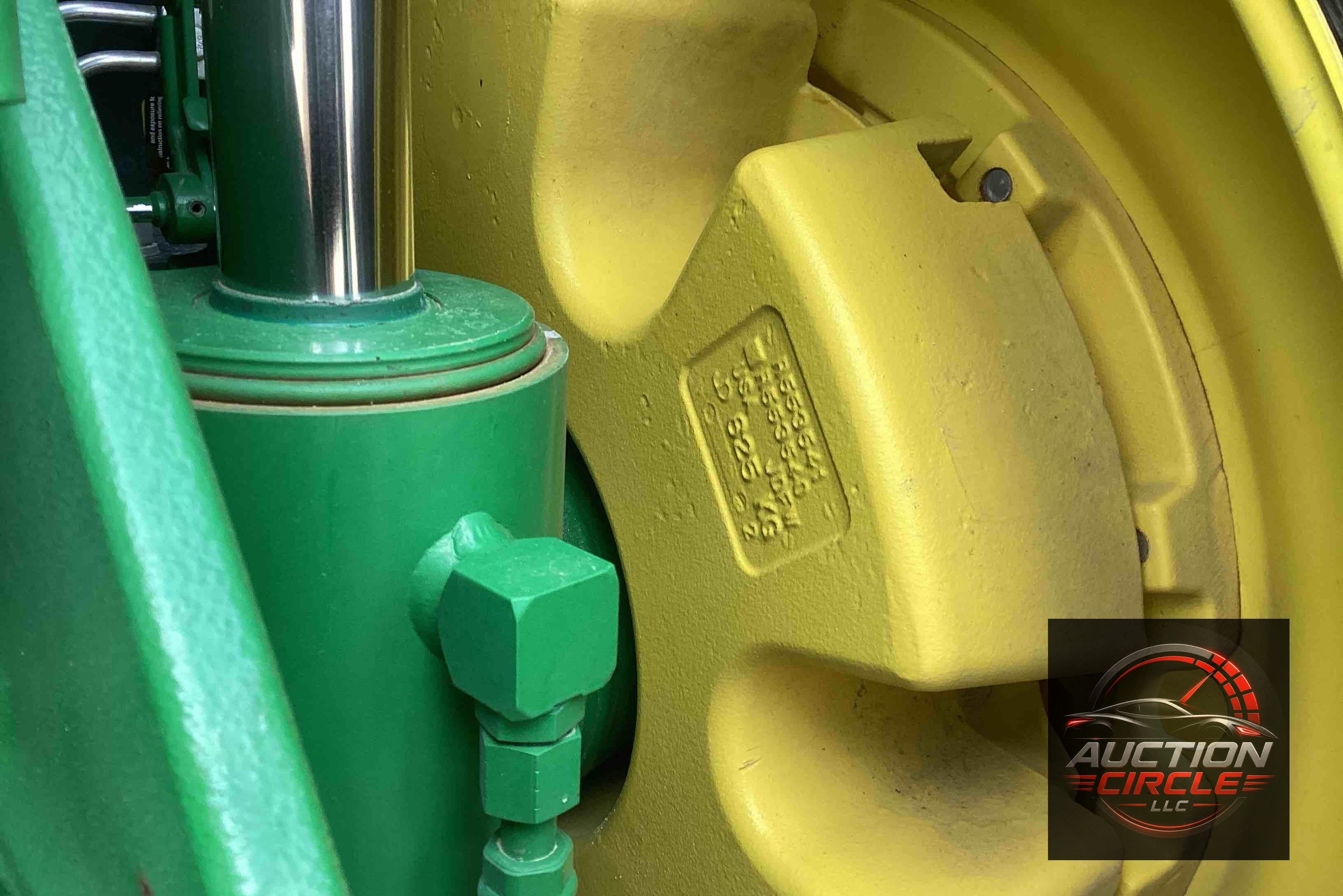 2019 John Deere 8320R