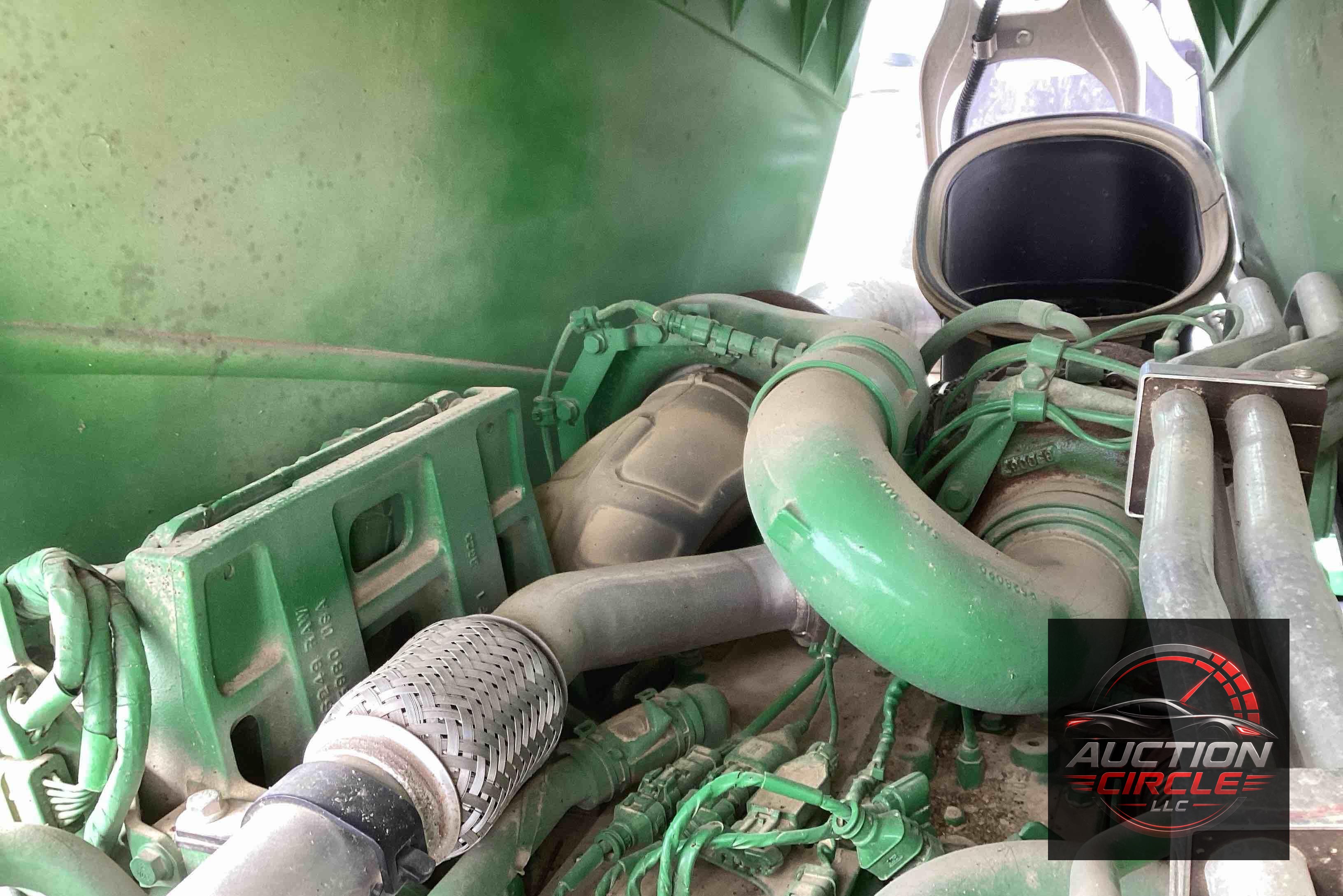 2019 John Deere 8320R