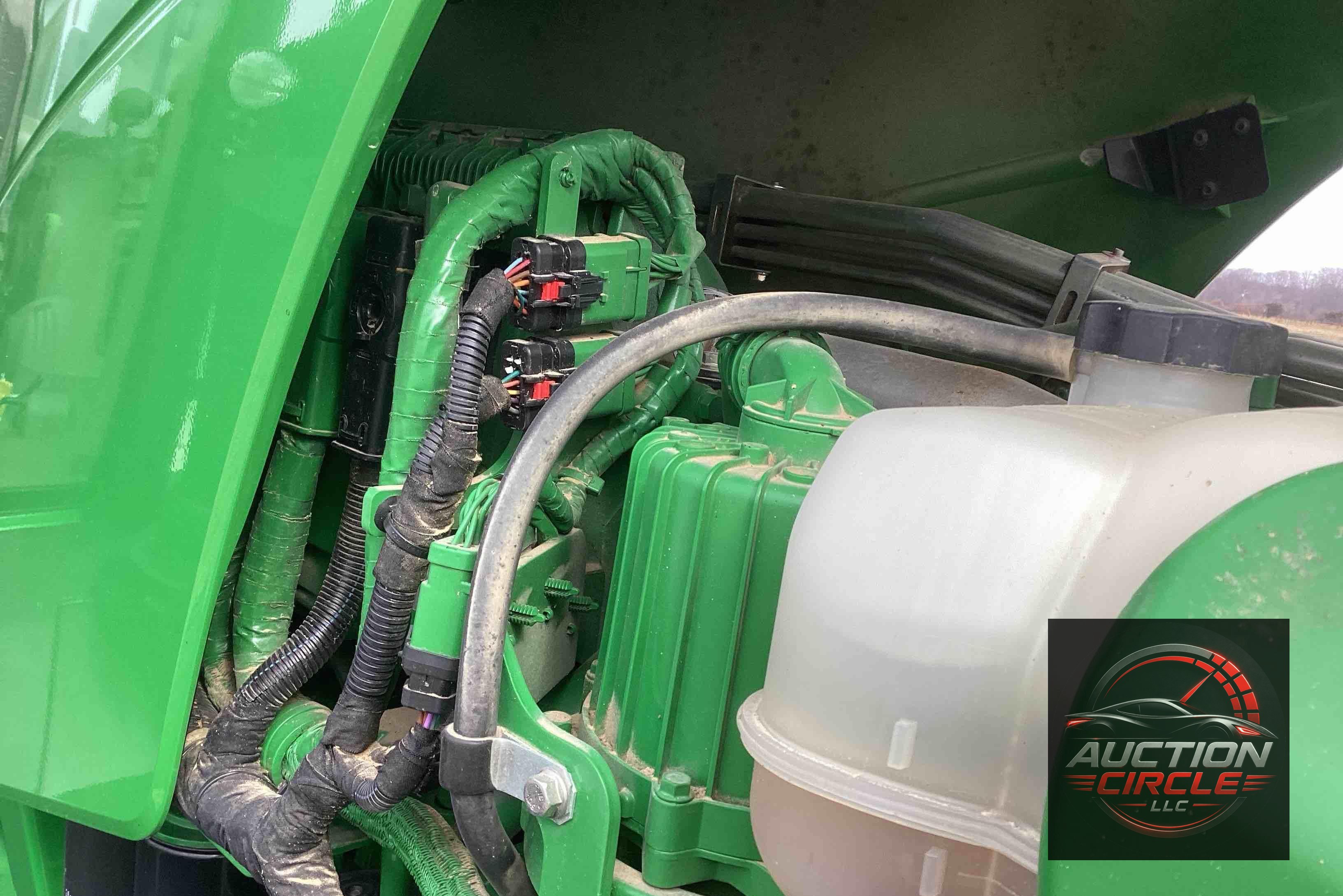 2019 John Deere 8320R