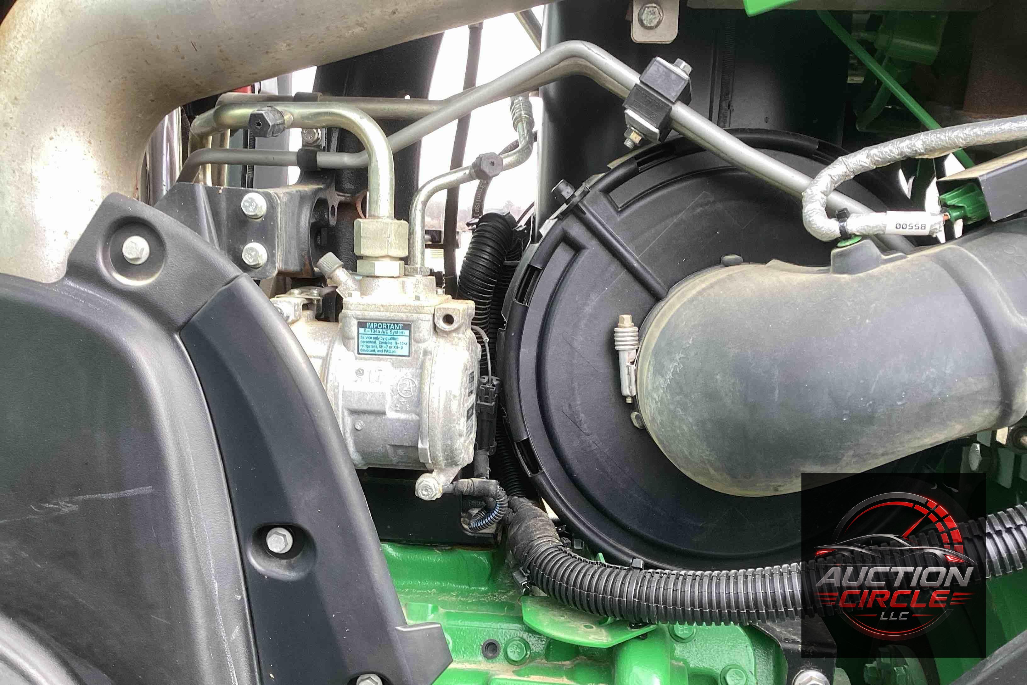 2019 John Deere 8320R