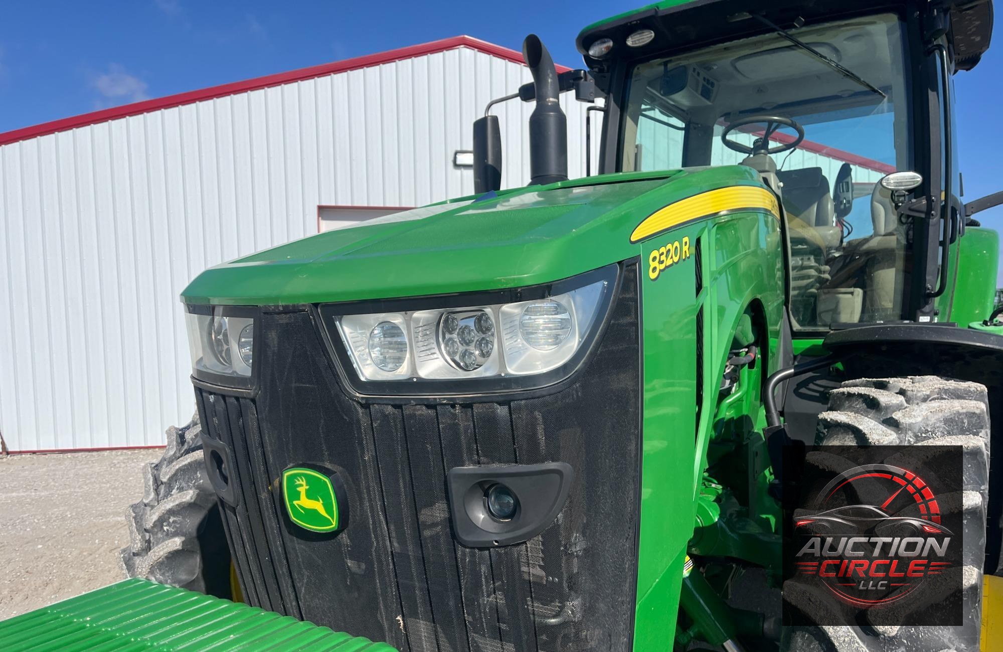 2019 John Deere 8320R