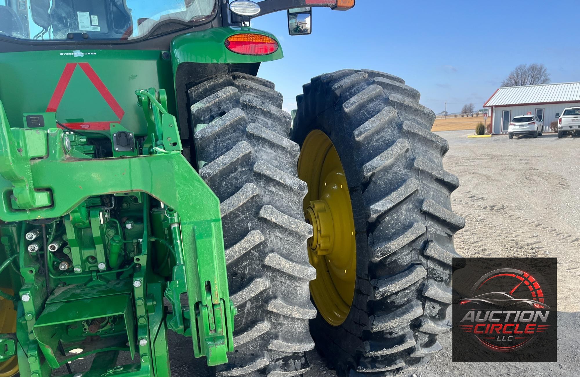 2019 John Deere 8320R