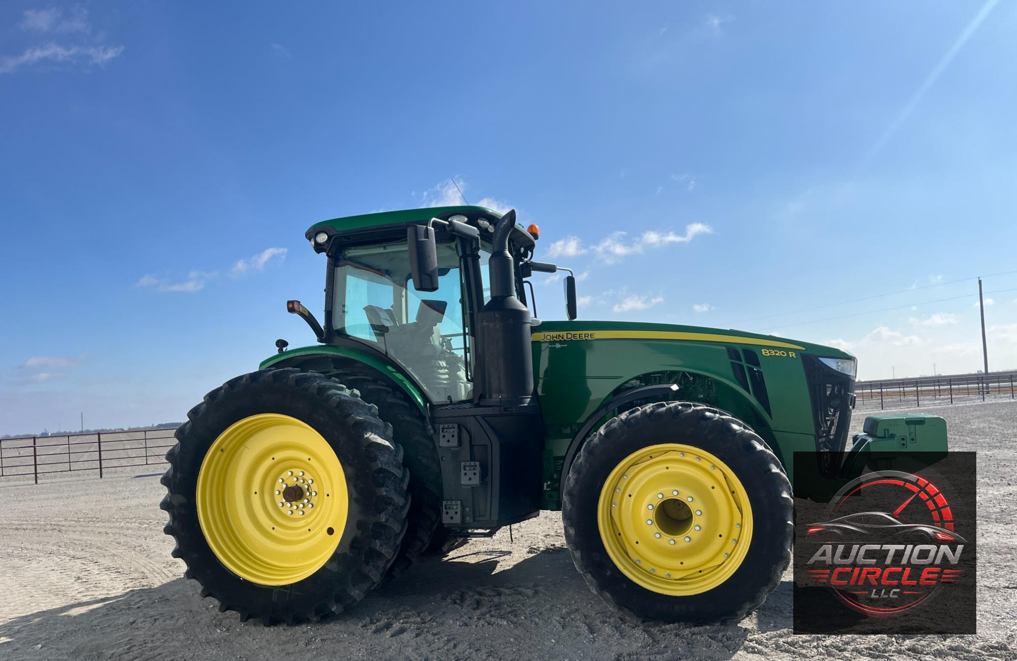 2019 John Deere 8320R