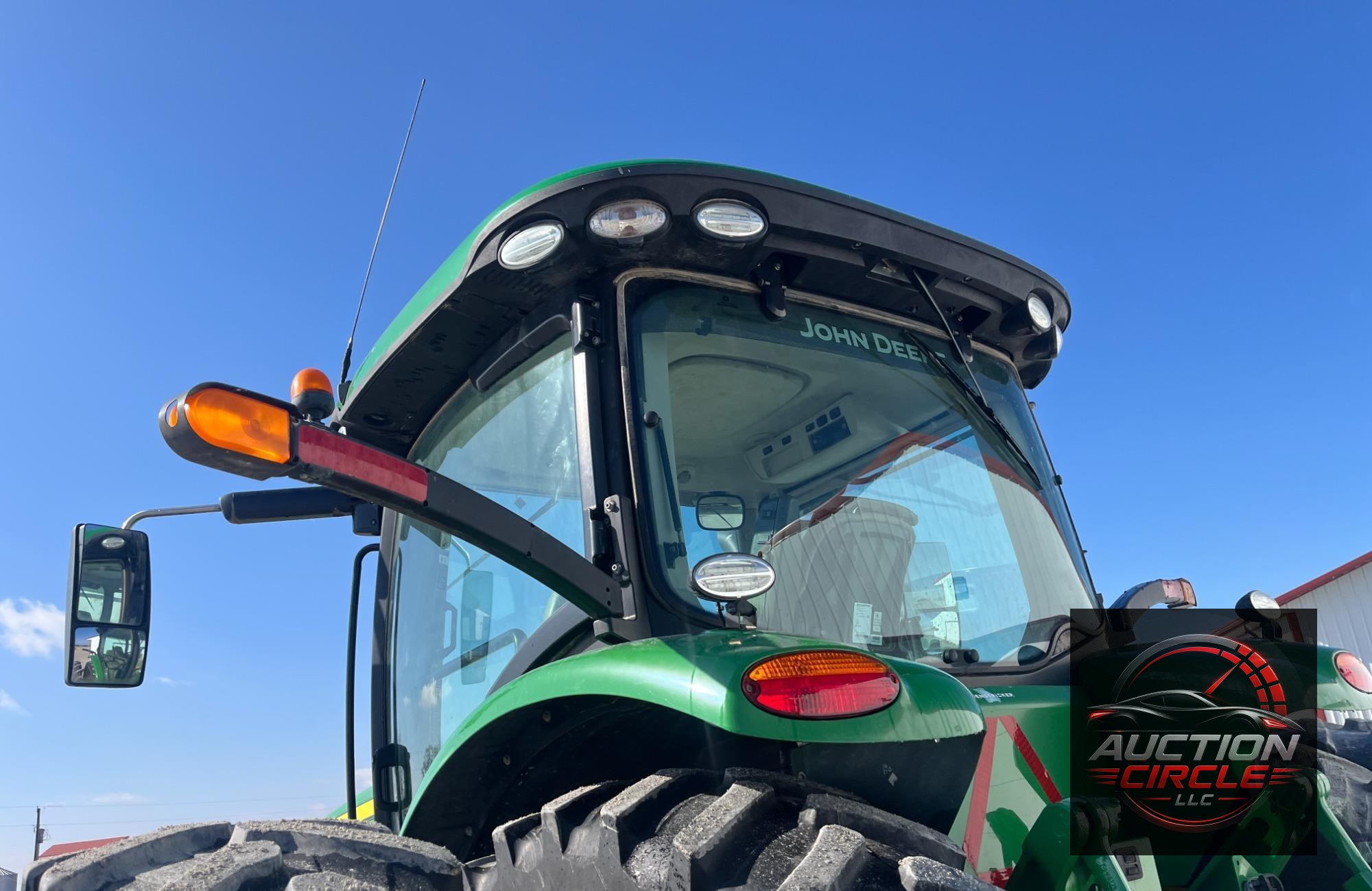 2019 John Deere 8320R