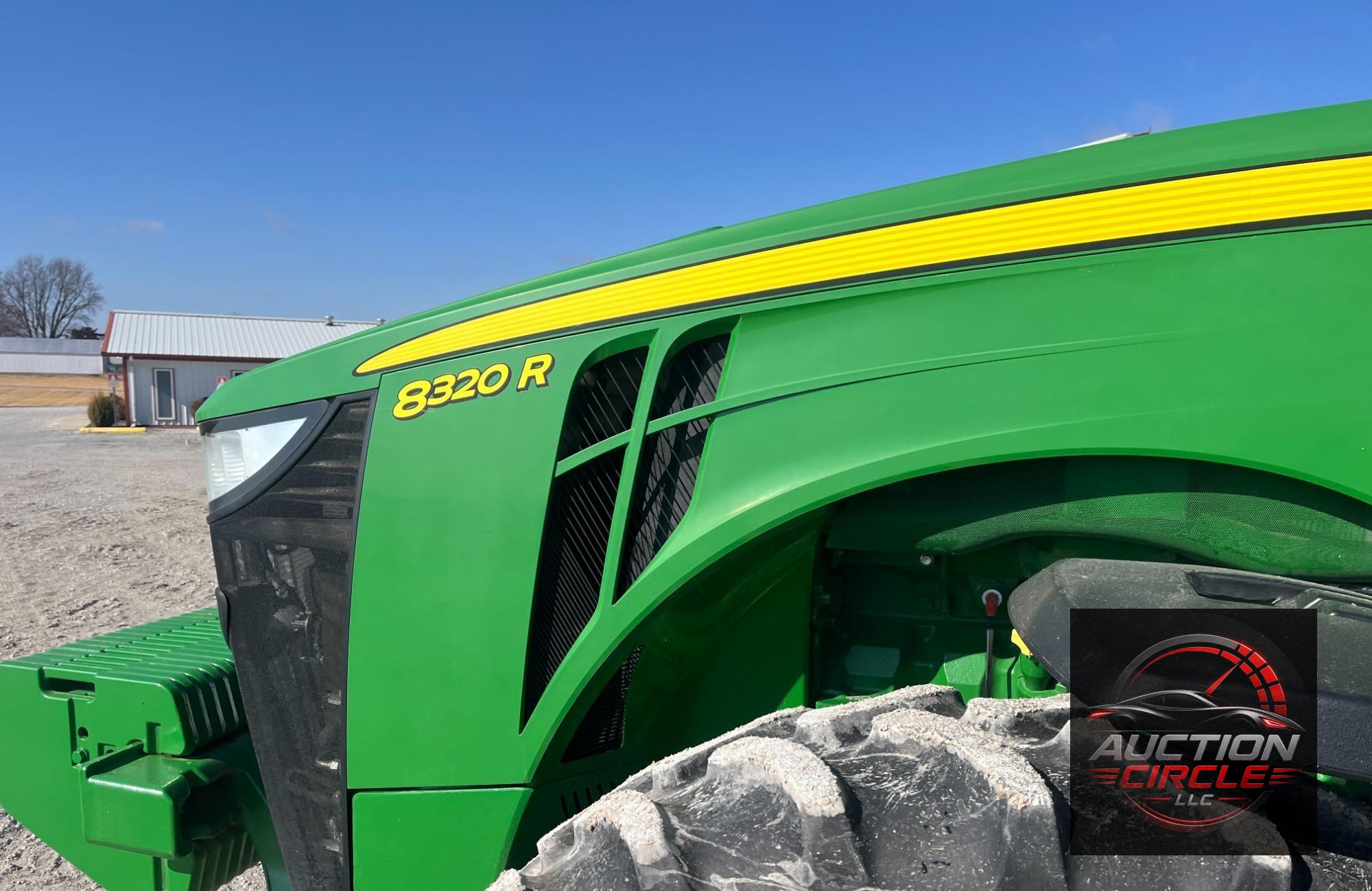 2019 John Deere 8320R