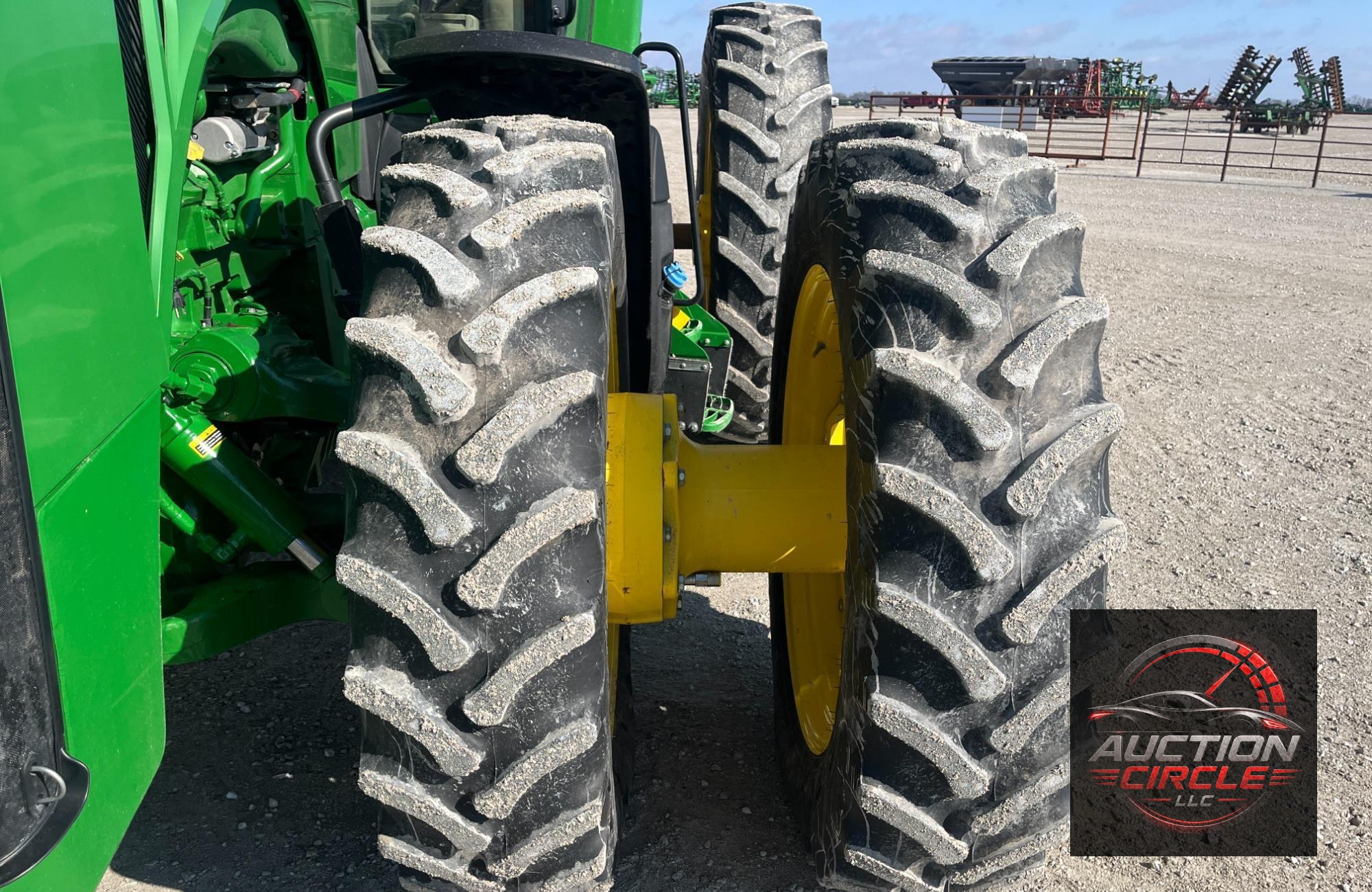 2019 John Deere 8320R
