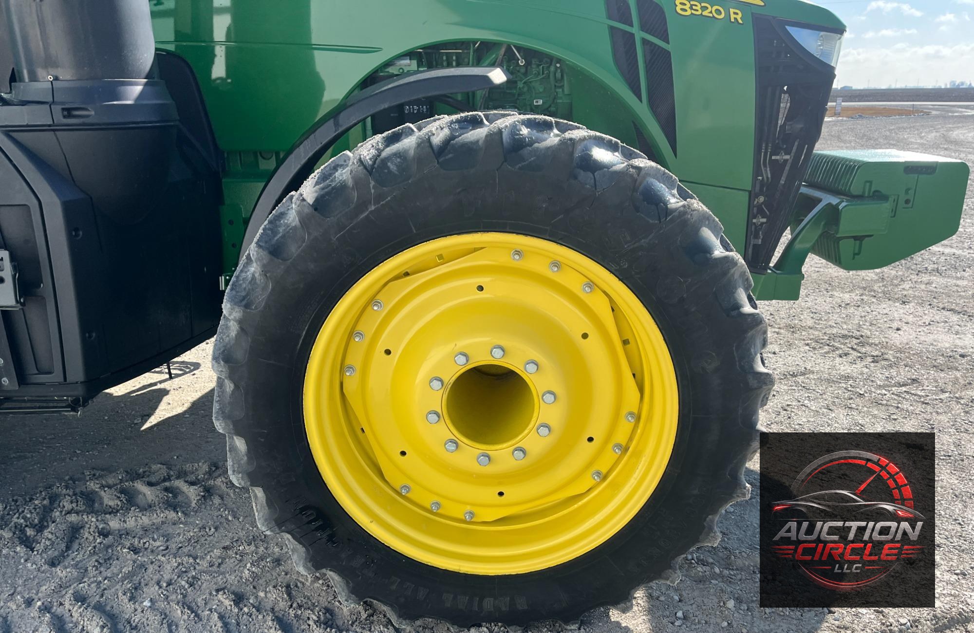 2019 John Deere 8320R