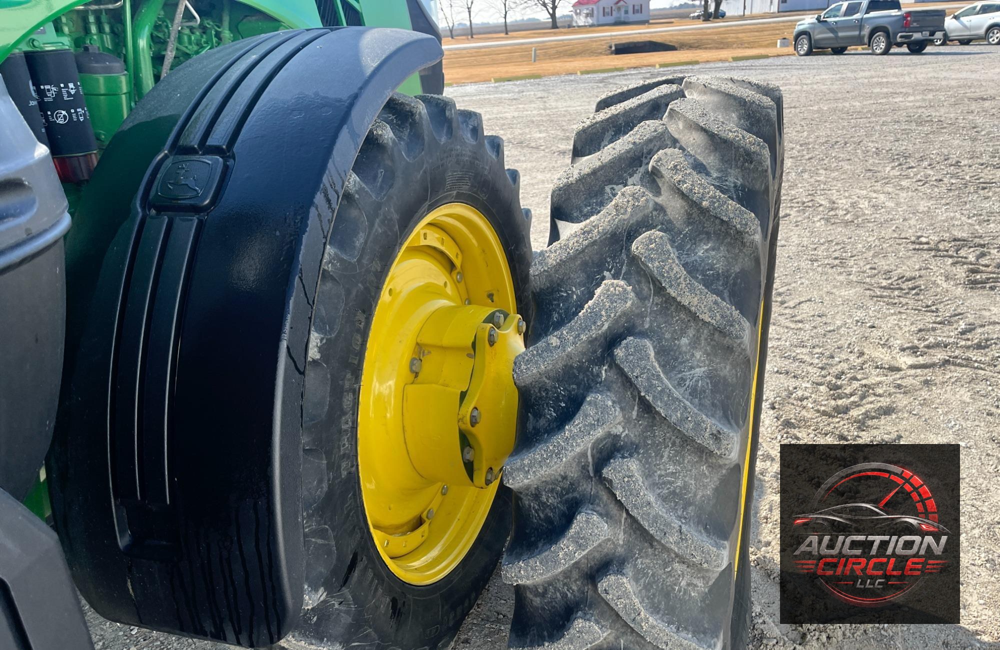 2019 John Deere 8320R