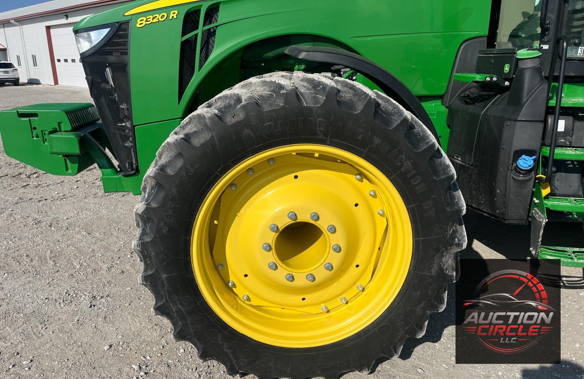2019 John Deere 8320R