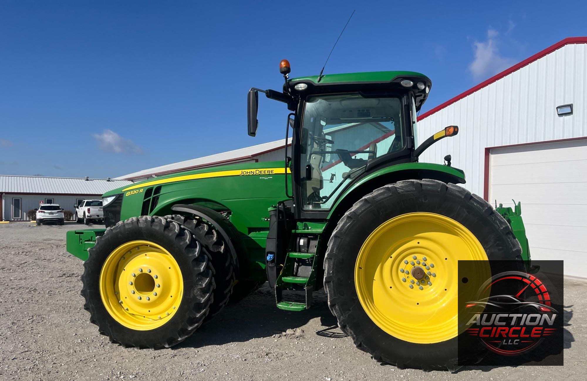 2019 John Deere 8320R