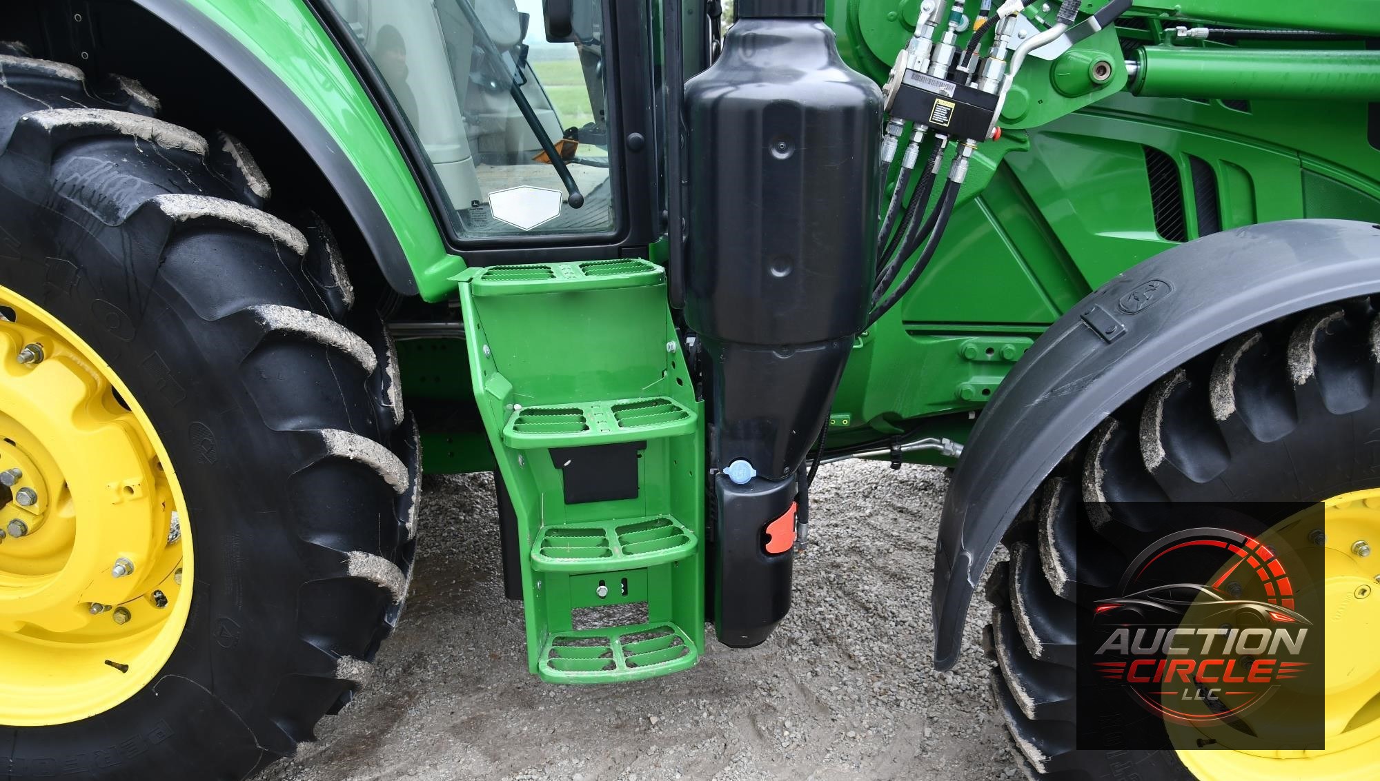 2022 John Deere 6145M