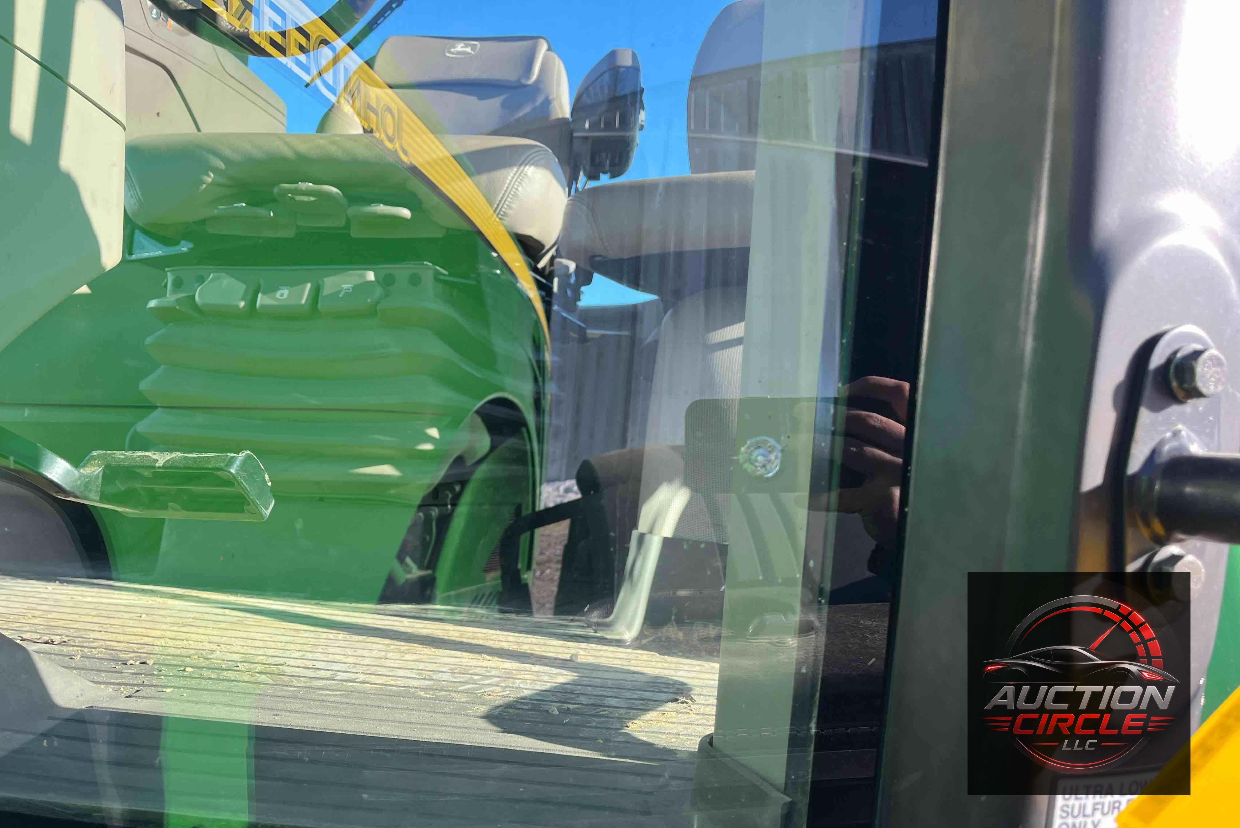 2017 John Deere 8370R