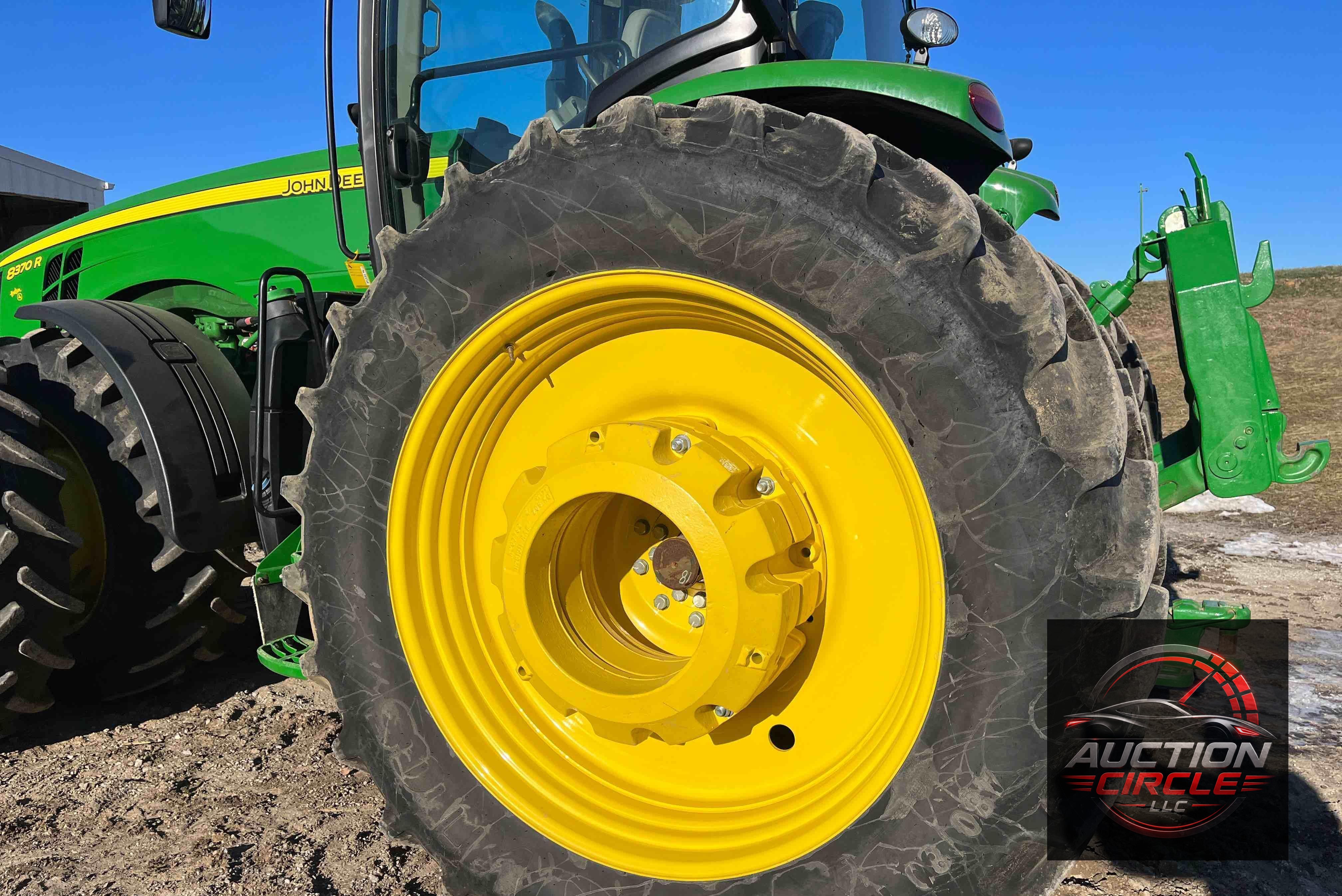 2017 John Deere 8370R
