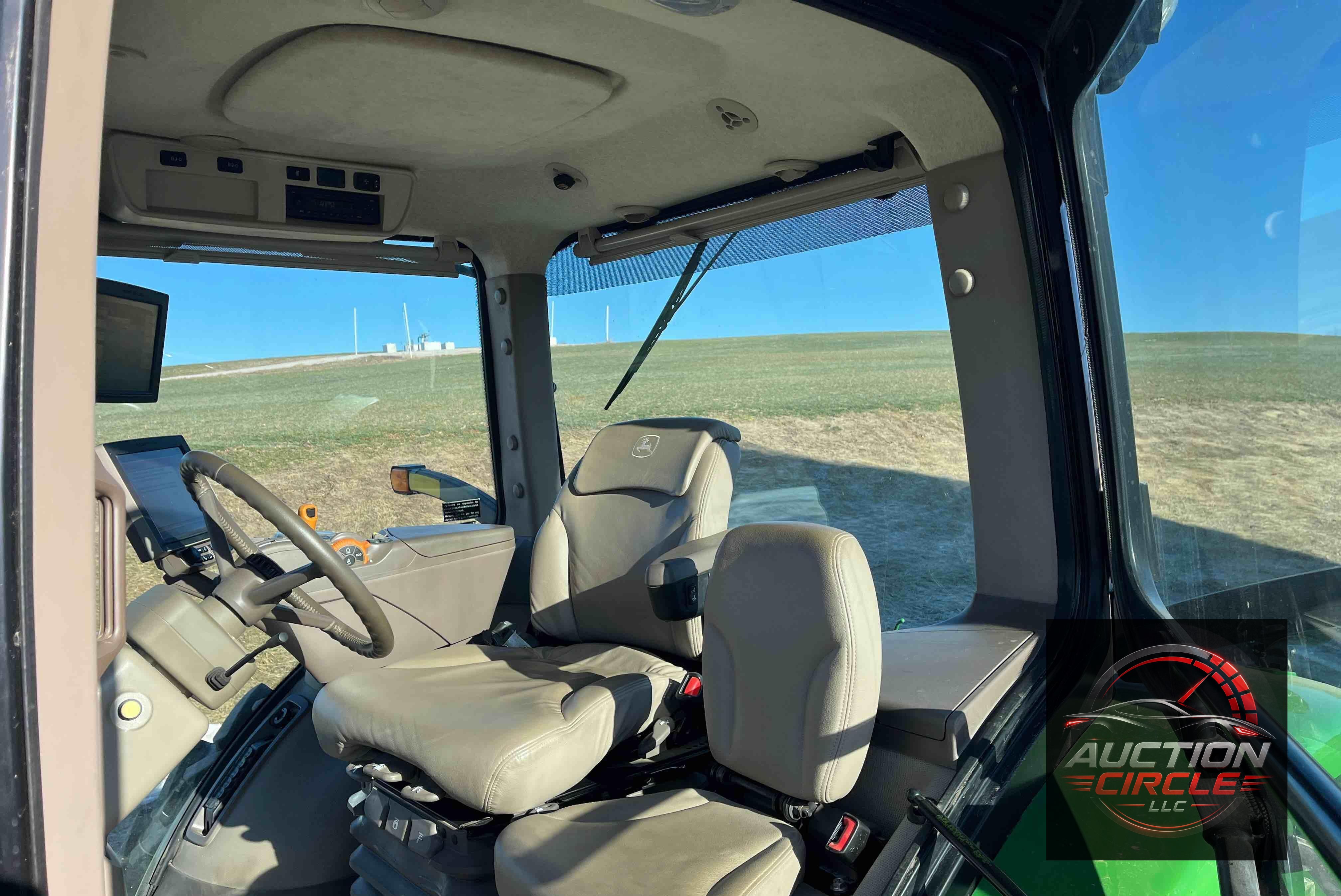 2017 John Deere 8370R