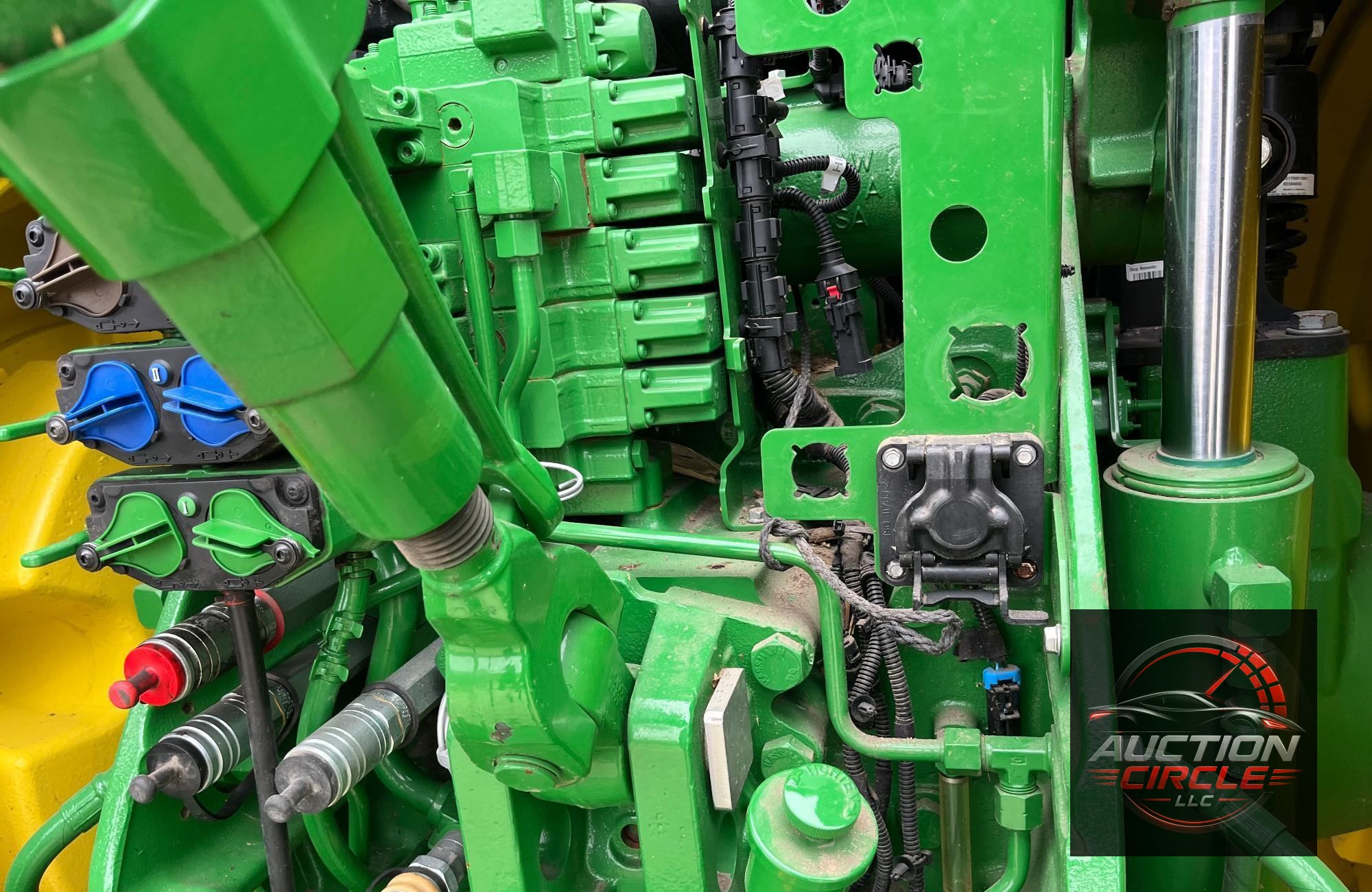 2022 John Deere 8R 280