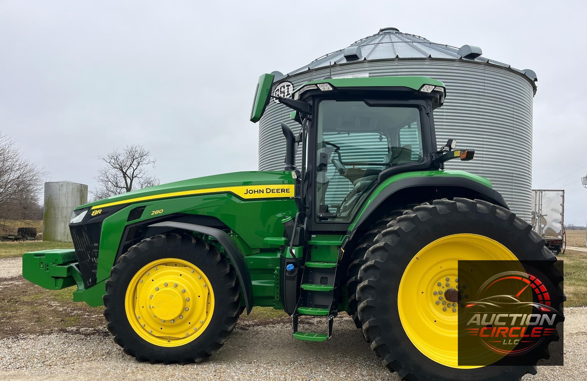 2022 John Deere 8R 280
