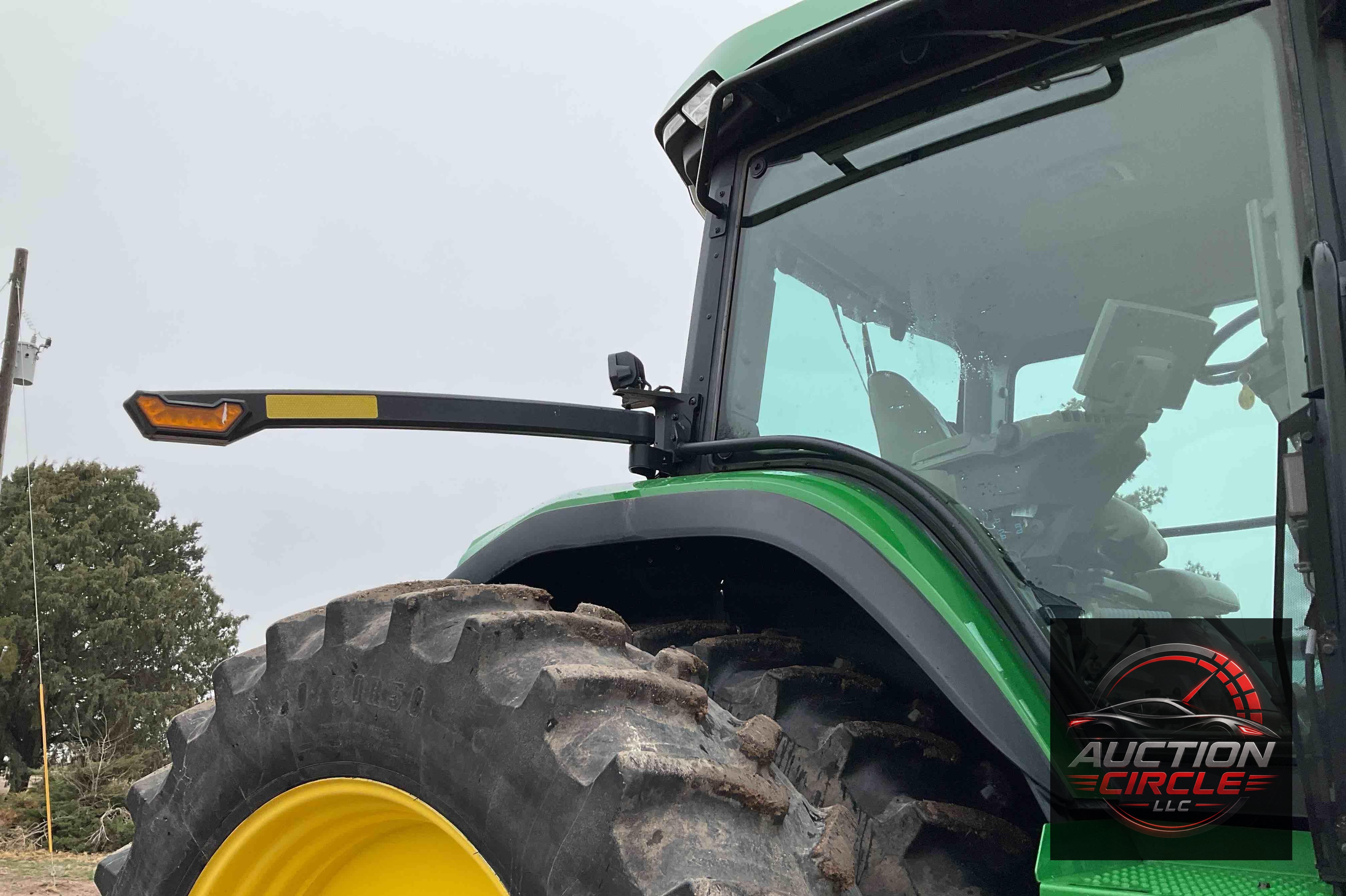 2020 John Deere 8R 370