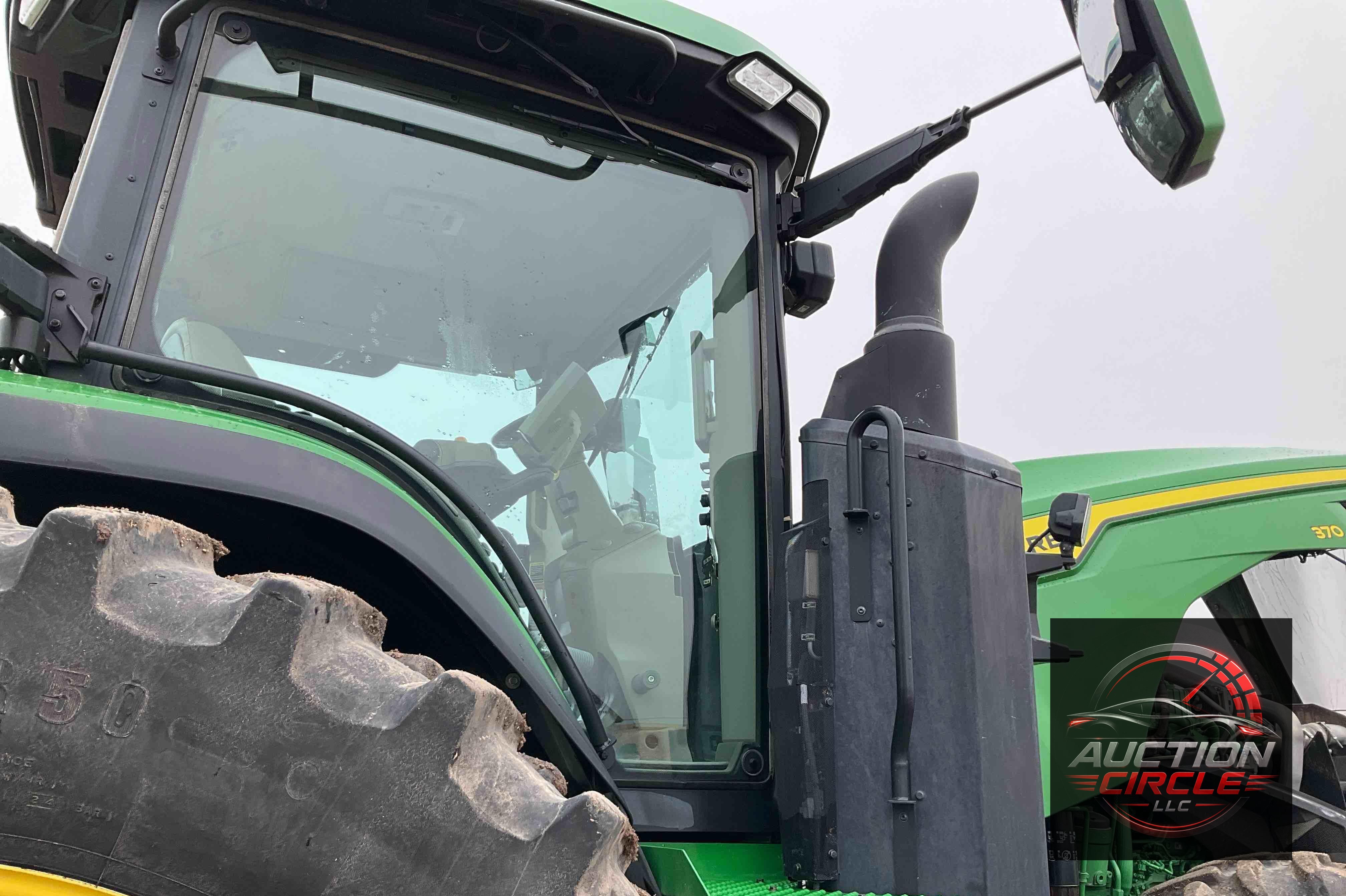 2020 John Deere 8R 370