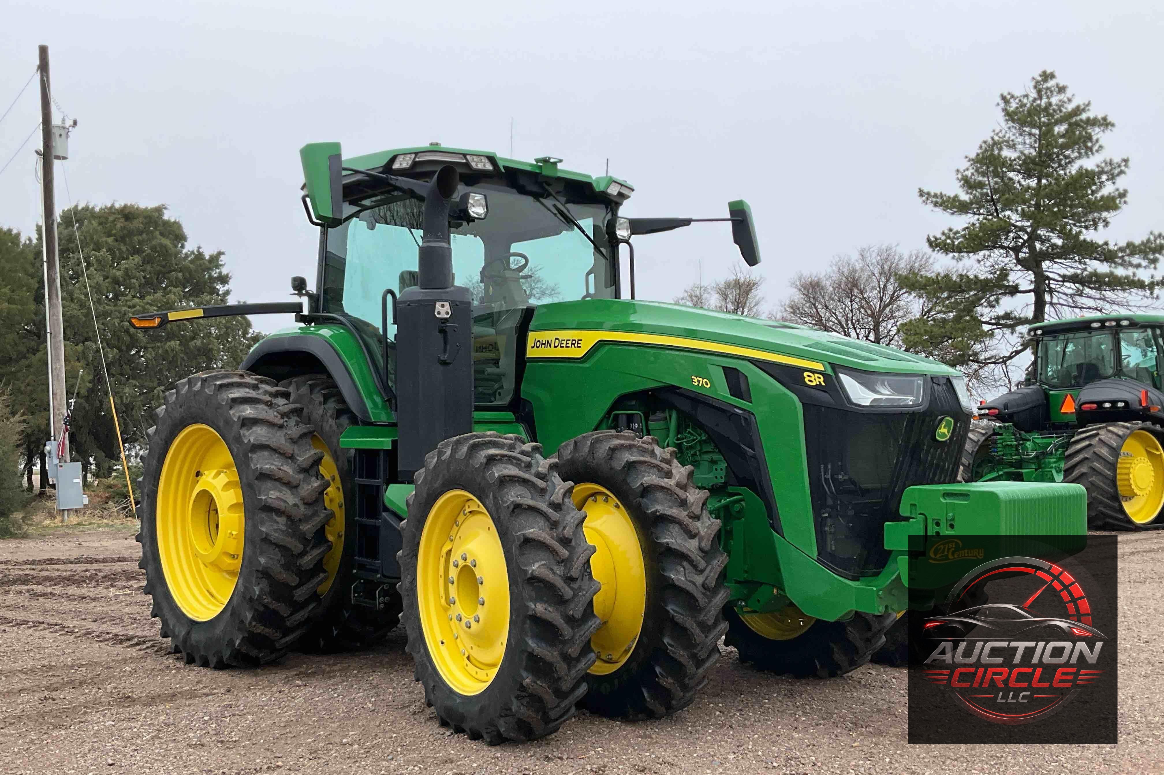 2020 John Deere 8R 370