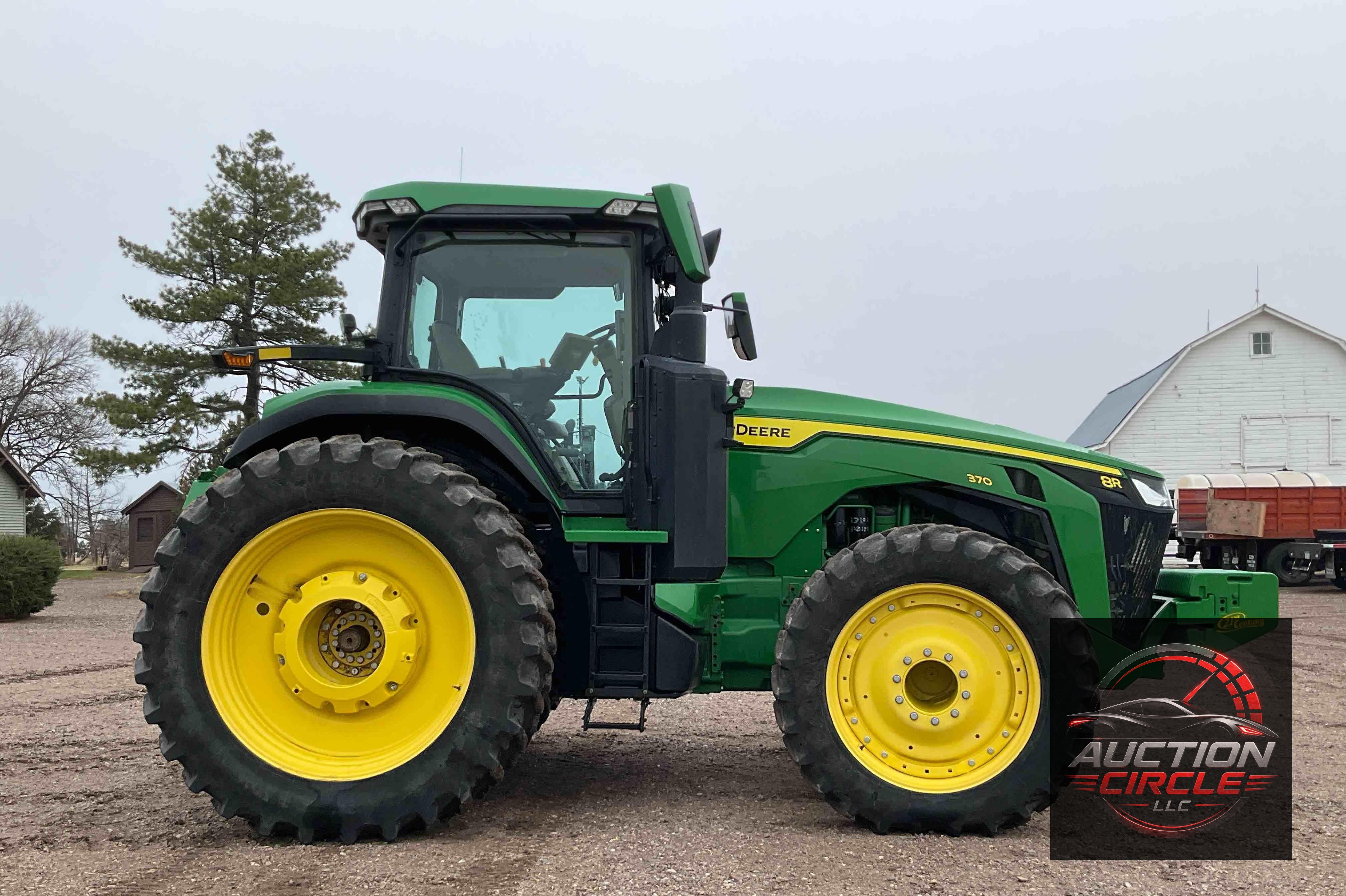 2020 John Deere 8R 370