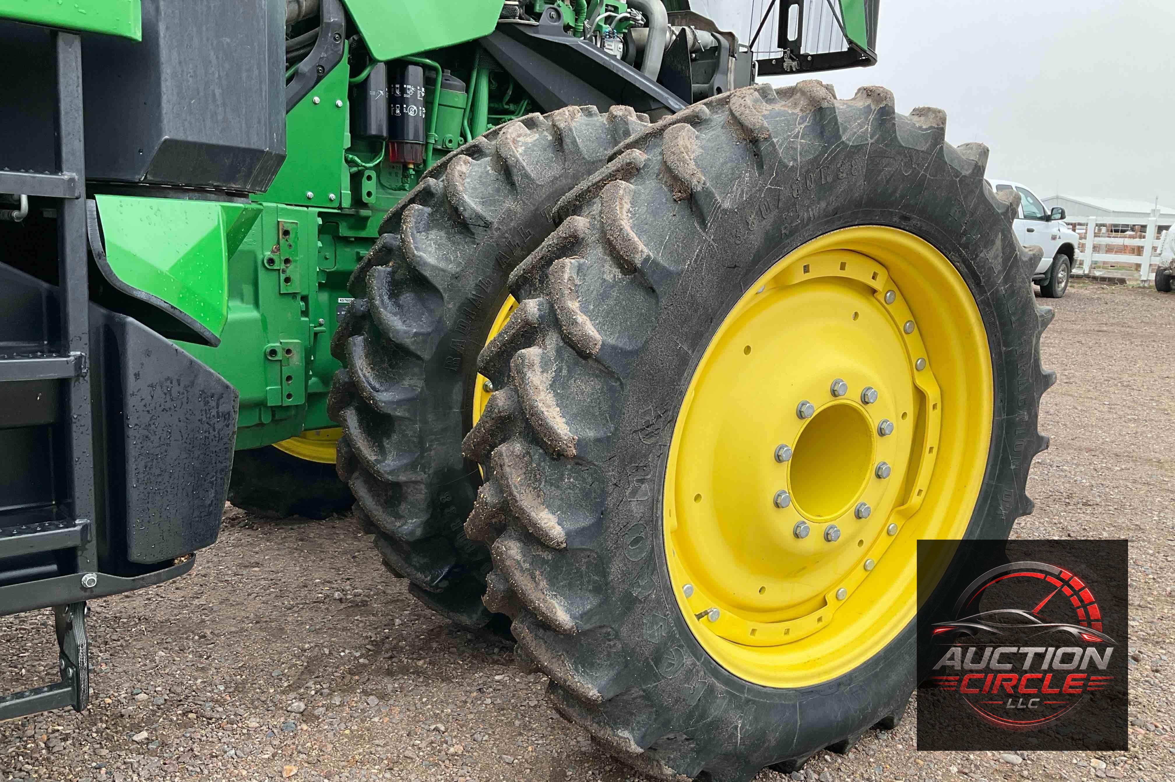 2020 John Deere 8R 370