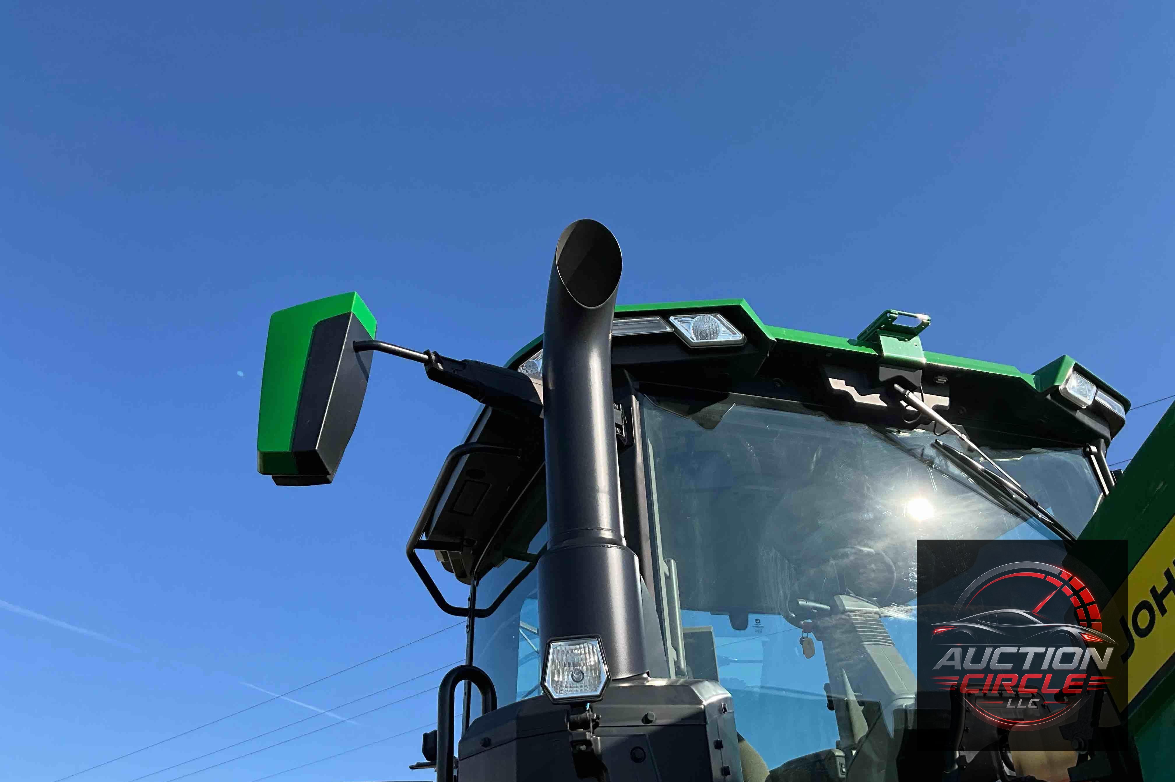 2022 John Deere 8R 250