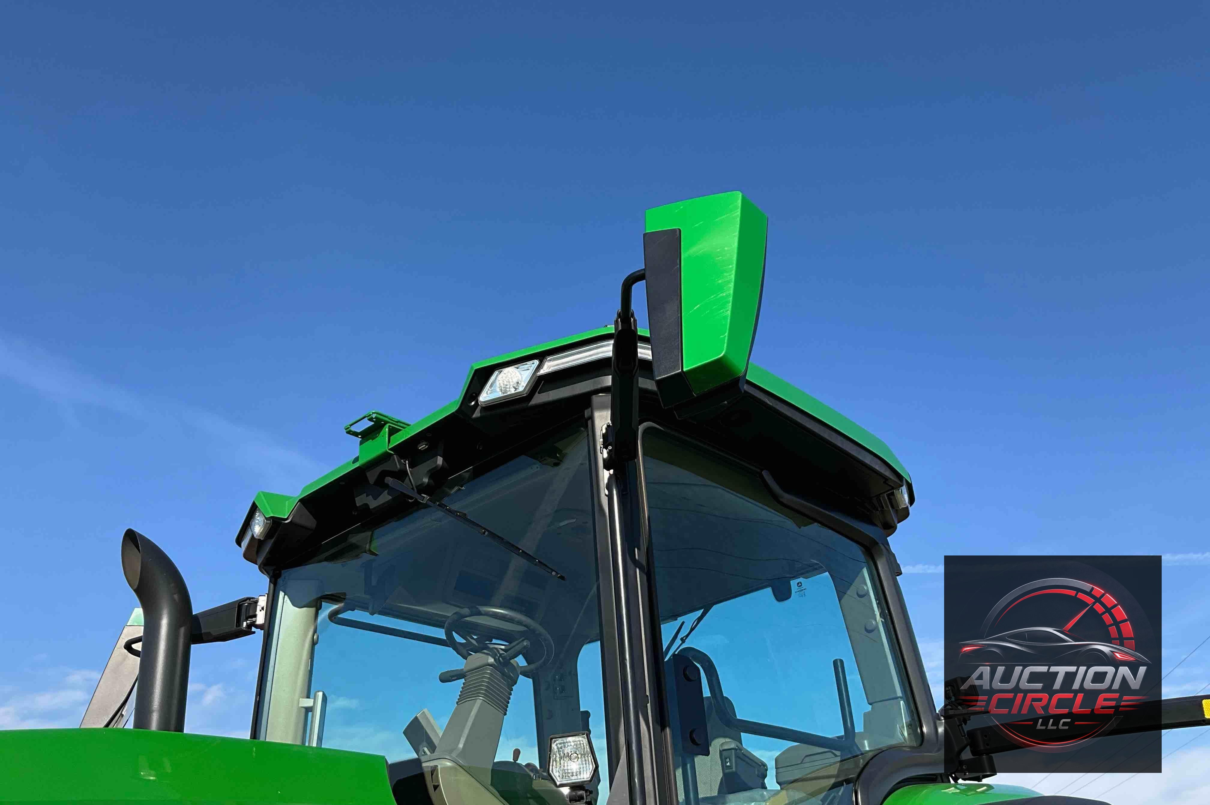 2022 John Deere 8R 250