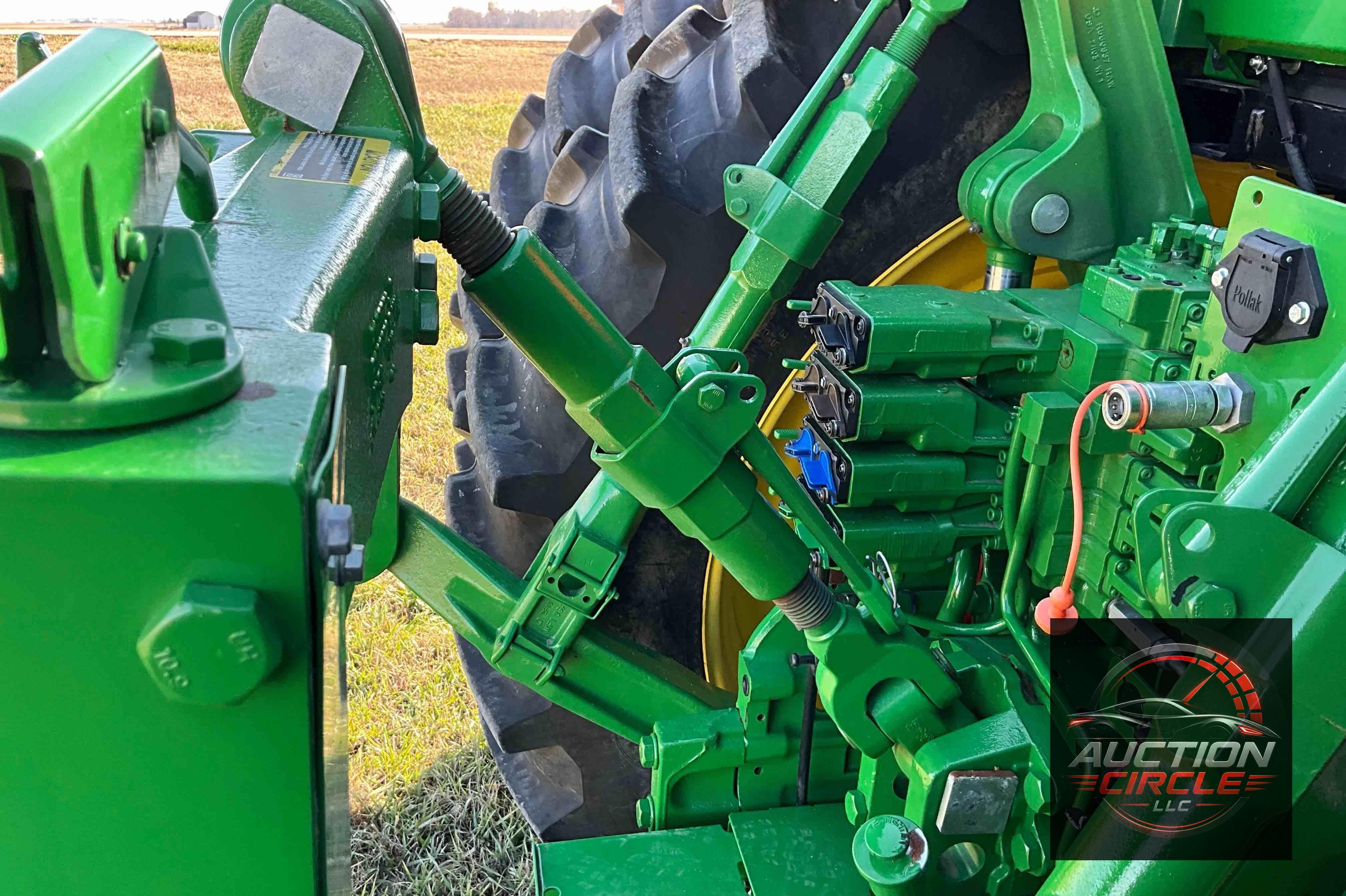 2022 John Deere 8R 250