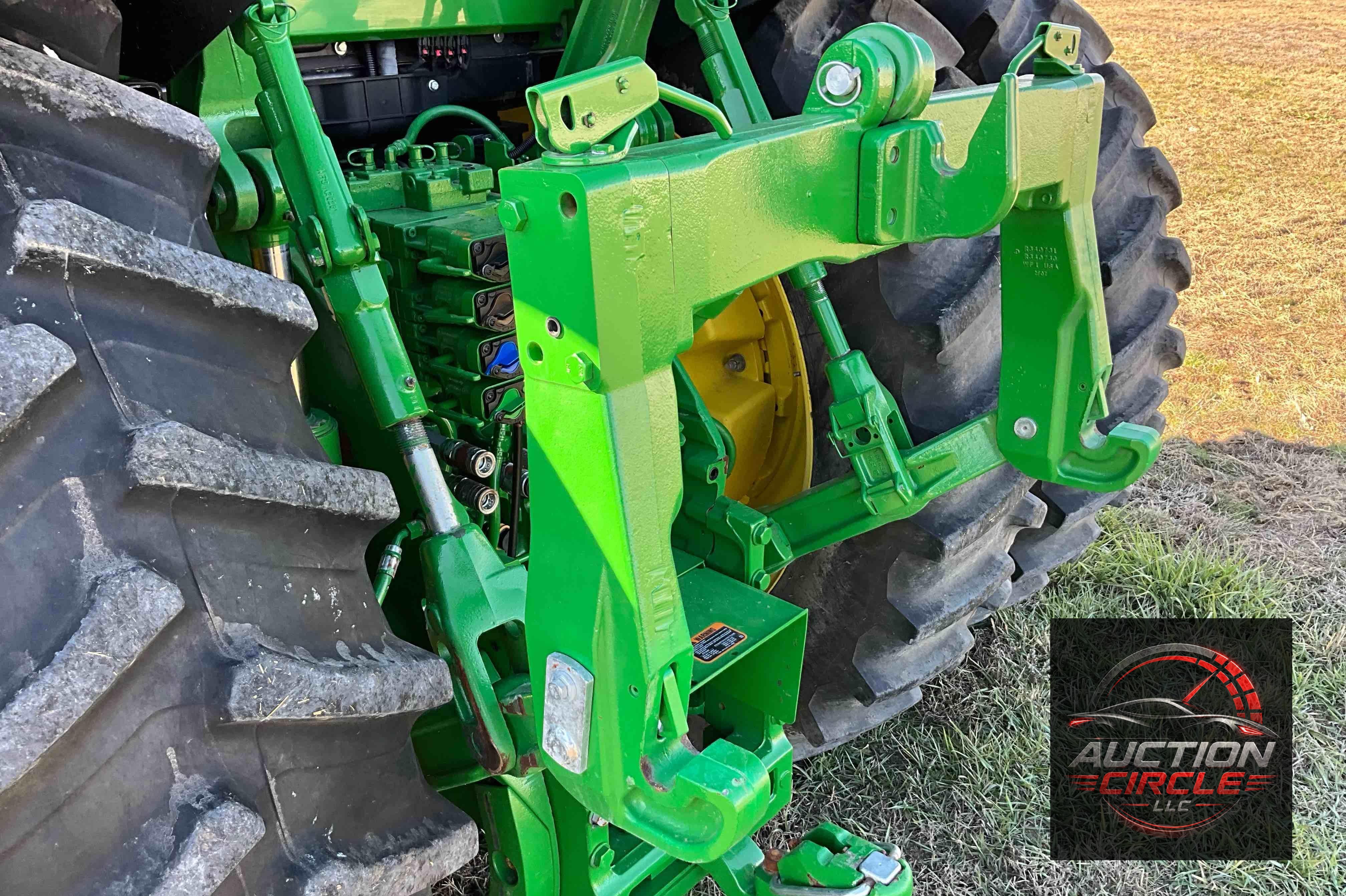 2022 John Deere 8R 250