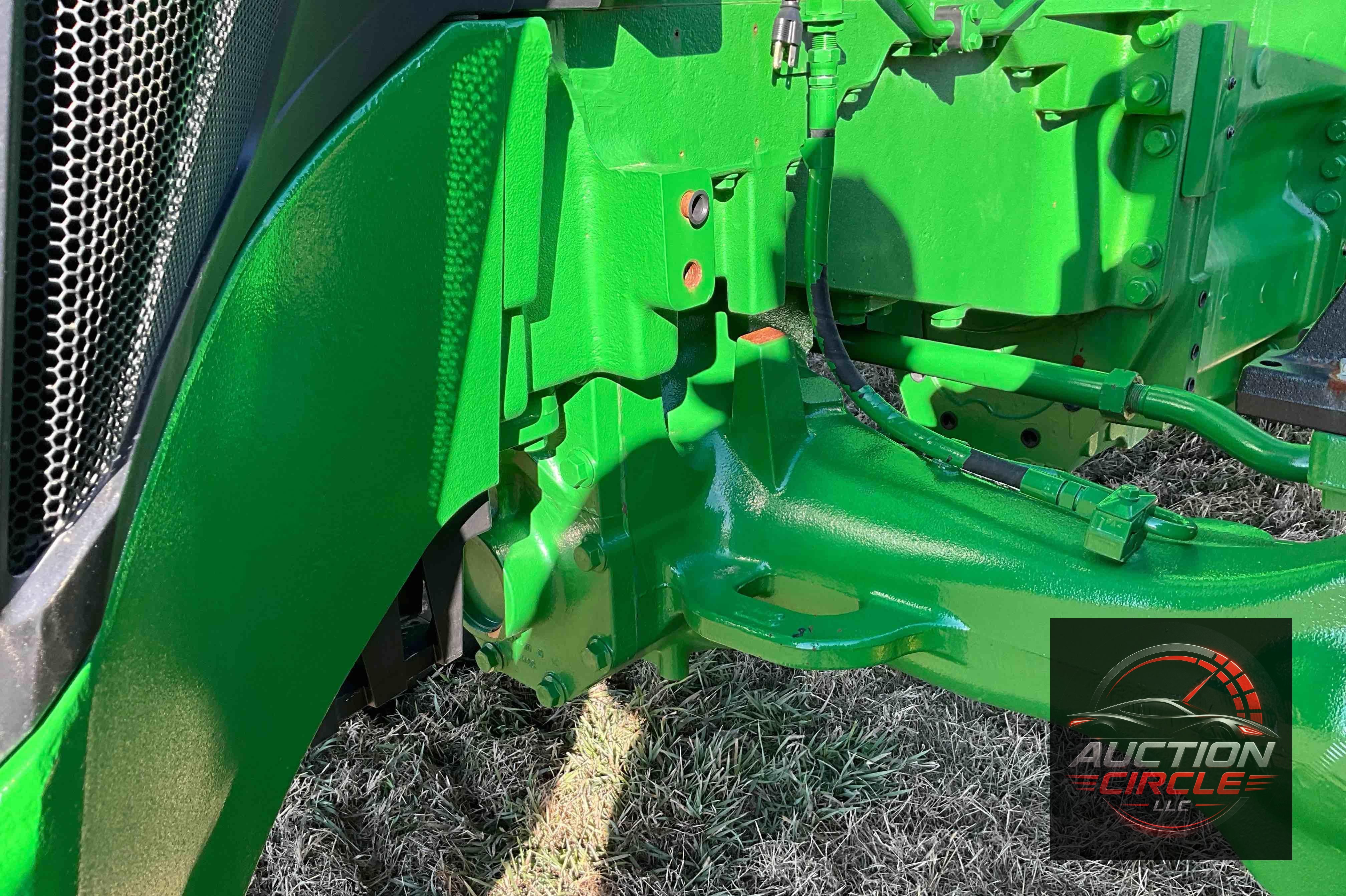 2022 John Deere 8R 250