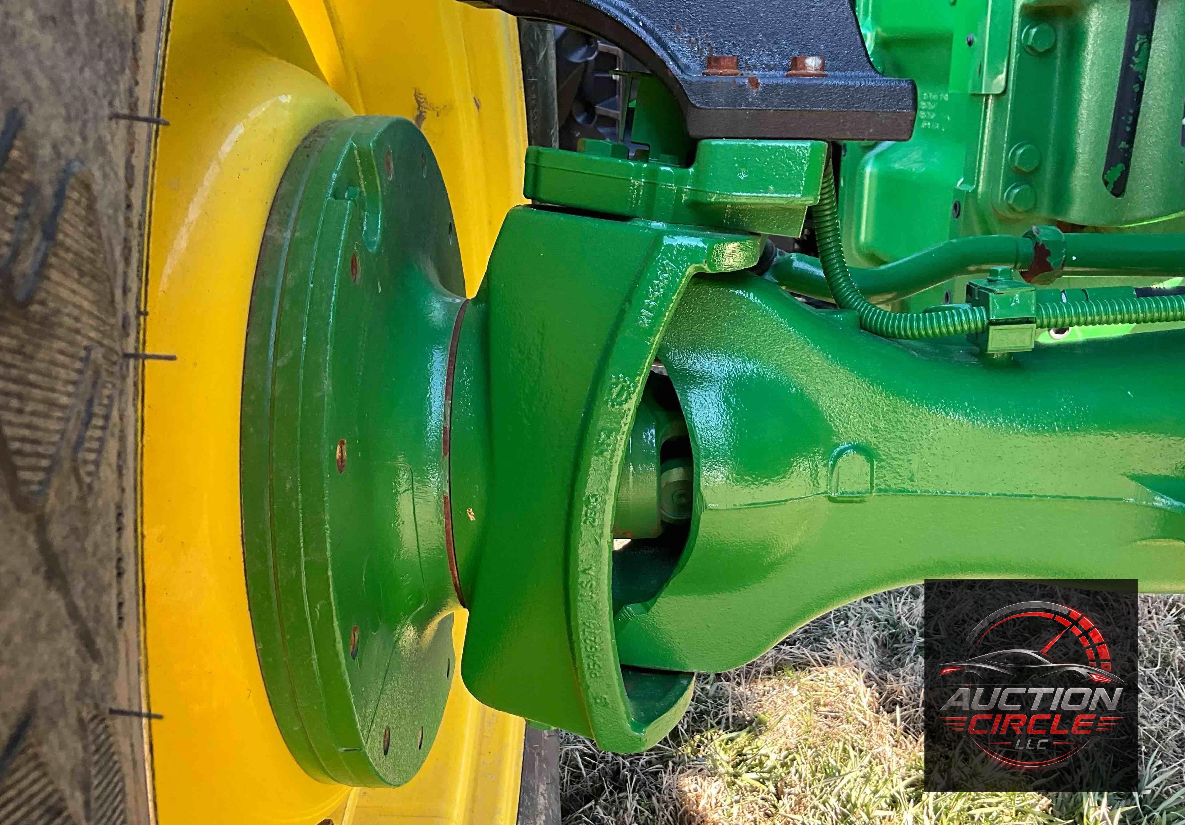 2022 John Deere 8R 250