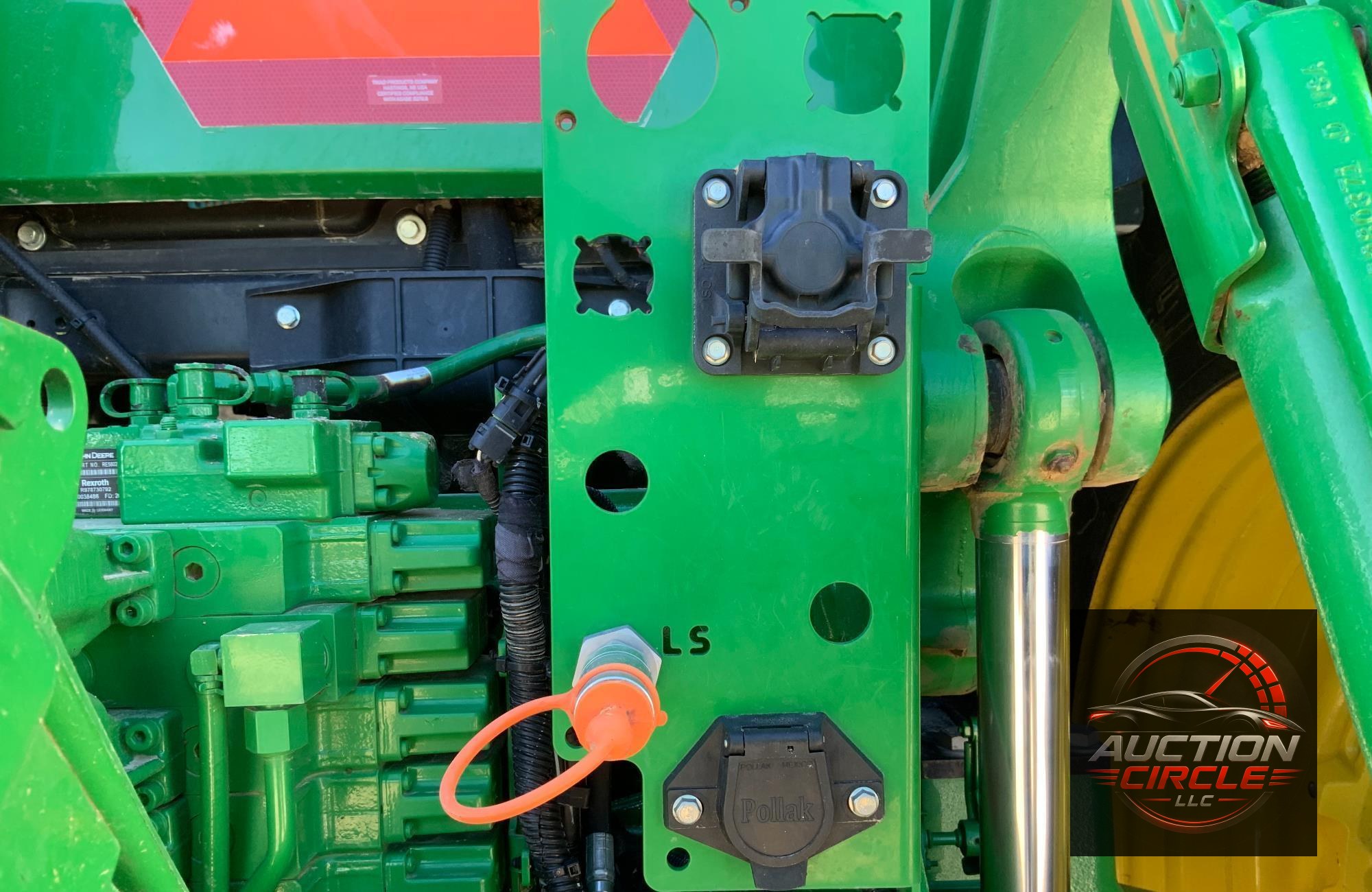 2020 John Deere 8R 250