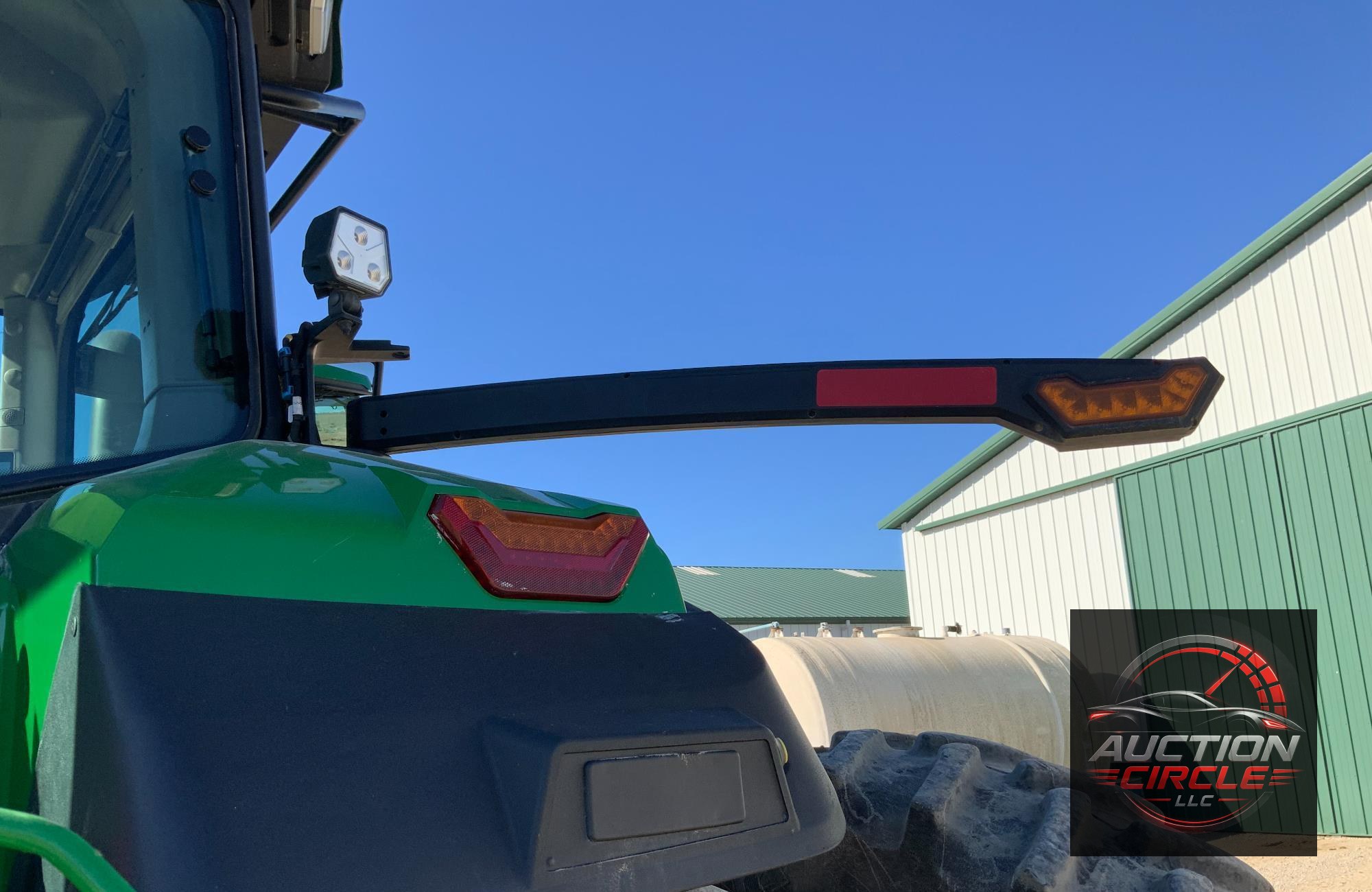 2020 John Deere 8R 250