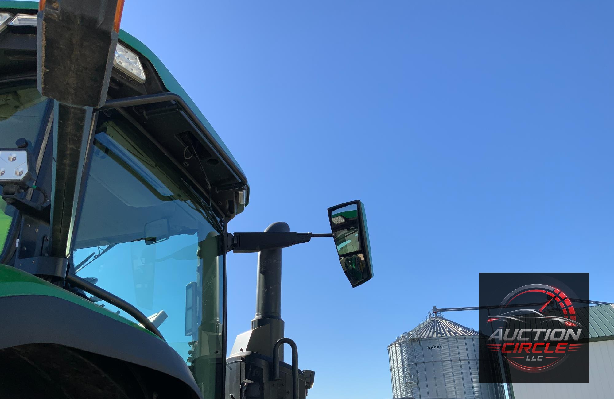 2020 John Deere 8R 250