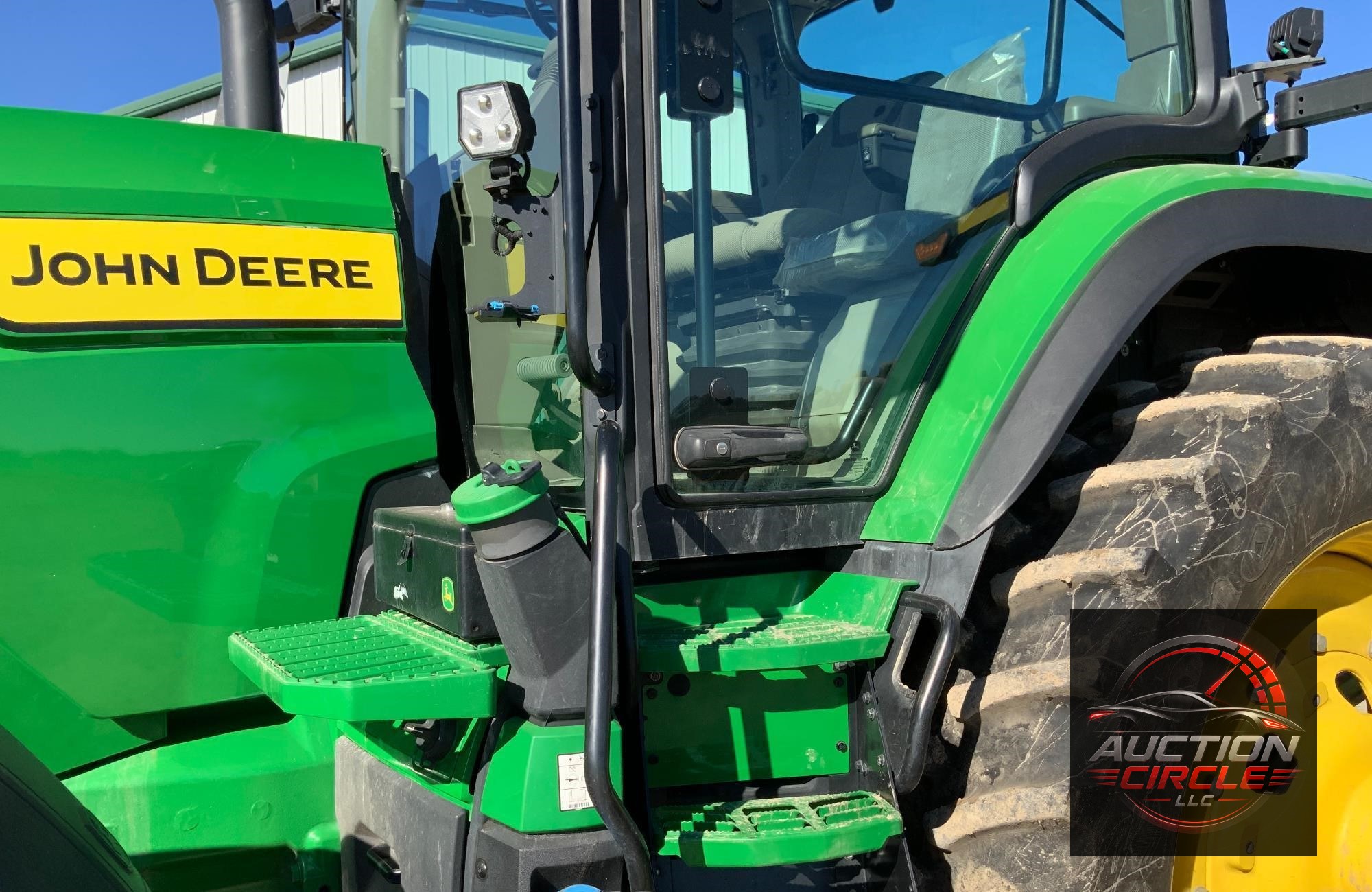 2020 John Deere 8R 250