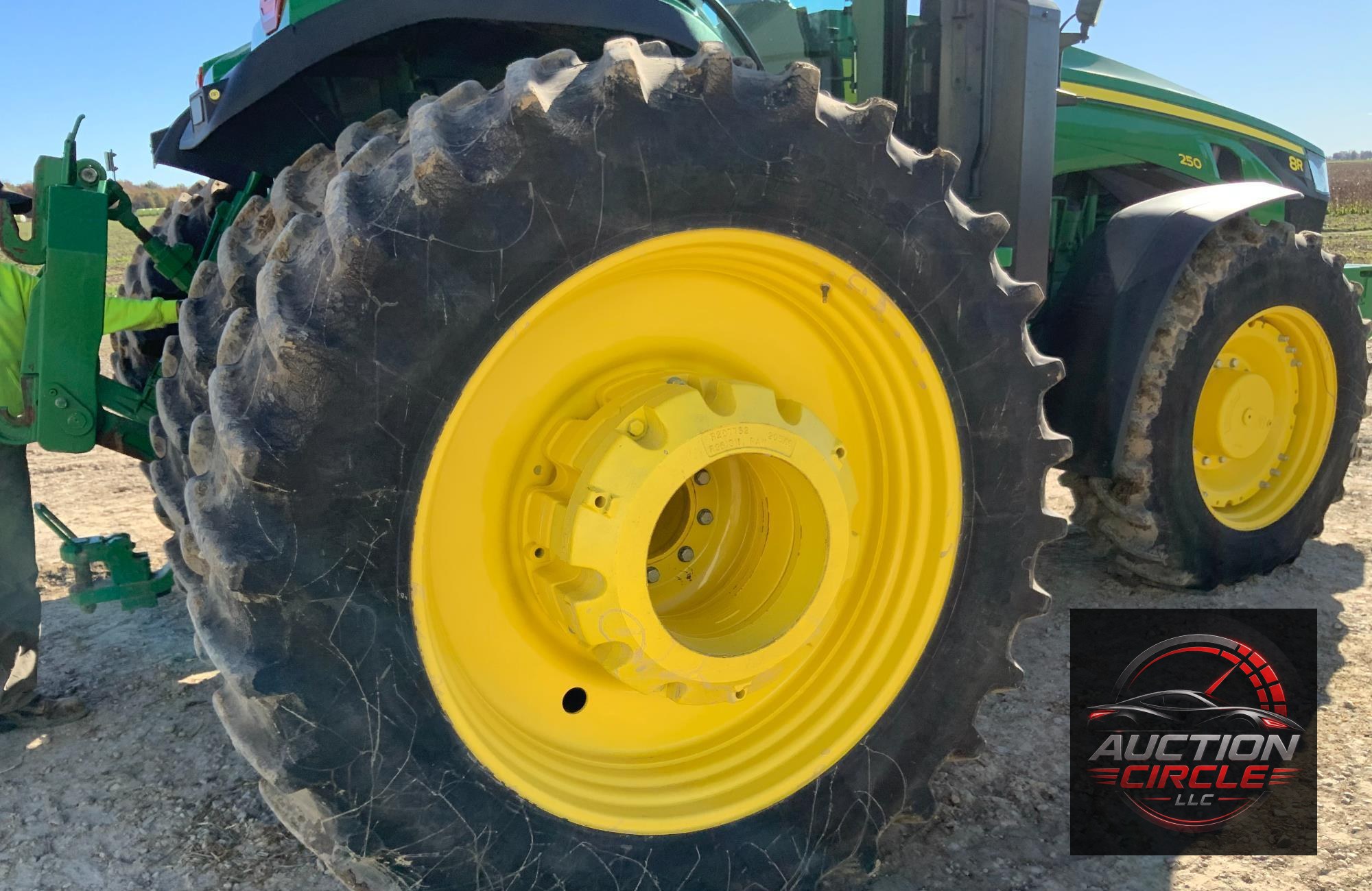 2020 John Deere 8R 250