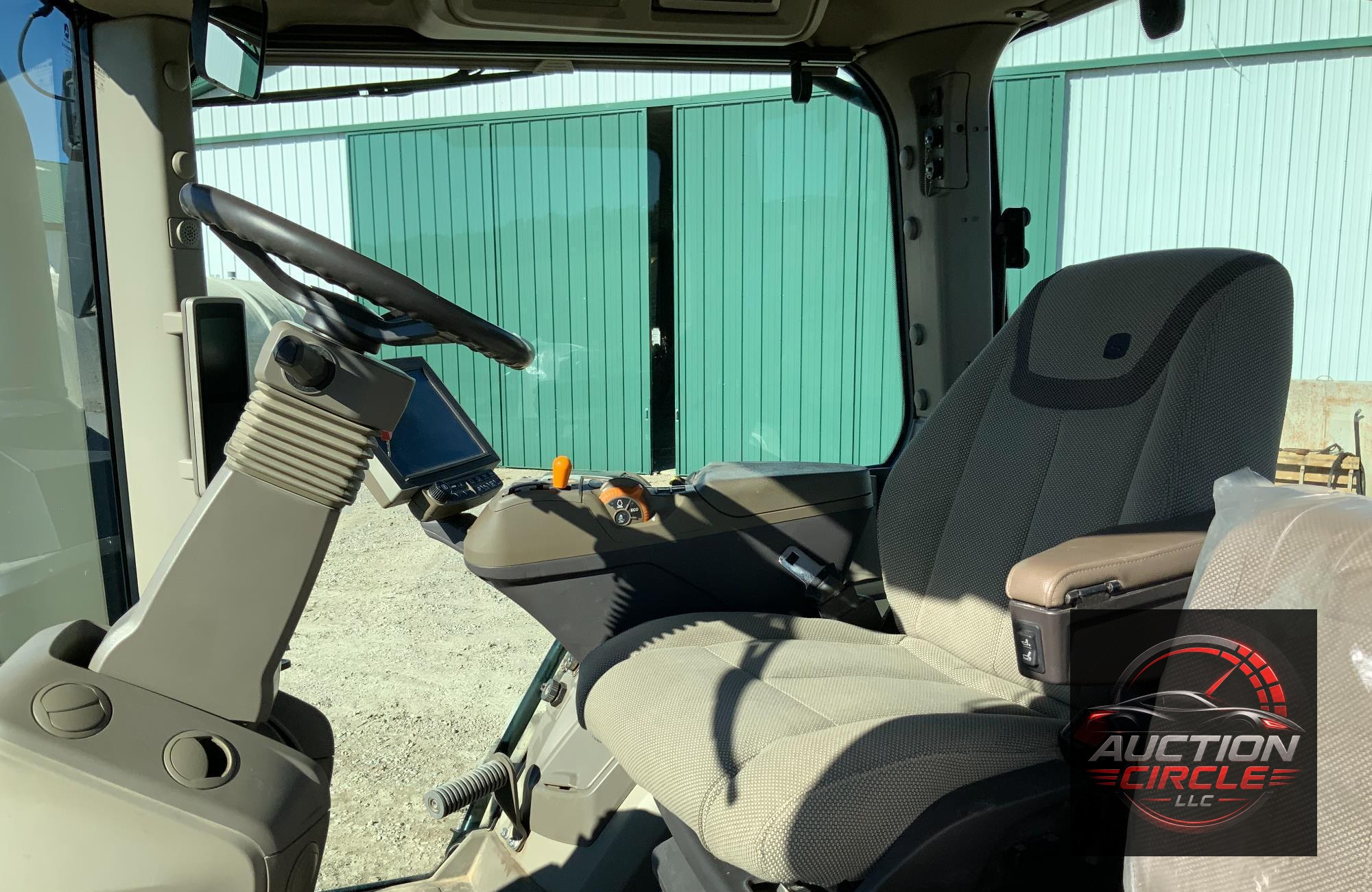 2020 John Deere 8R 250