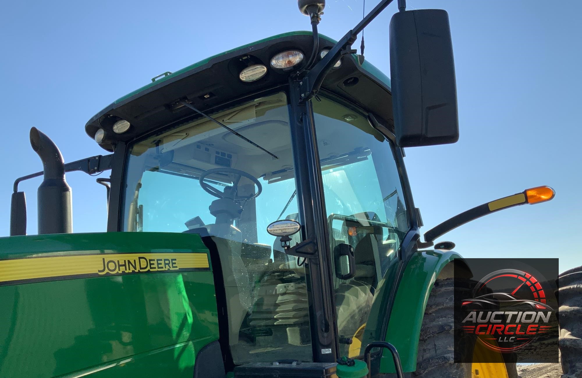 2019 John Deere 8320R