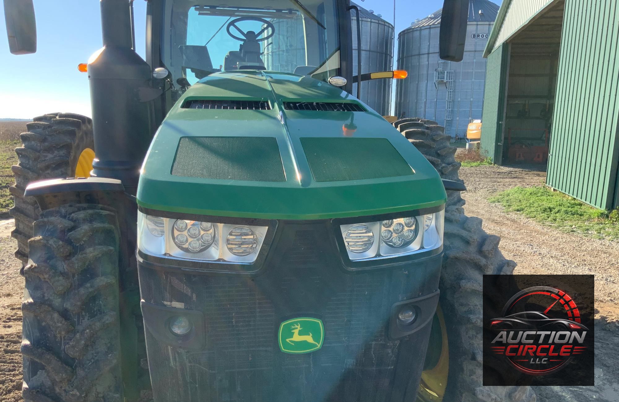 2019 John Deere 8320R