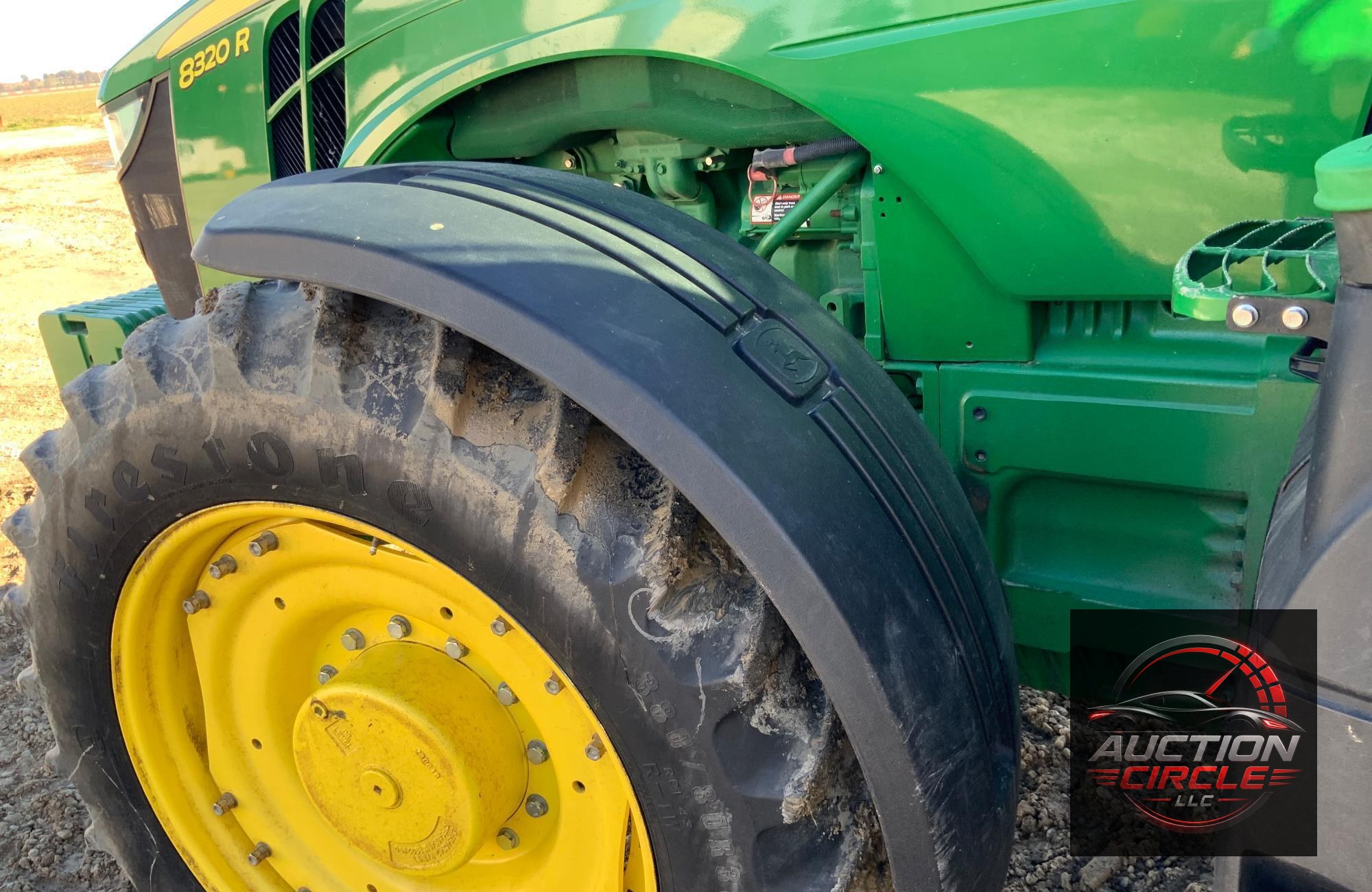 2019 John Deere 8320R