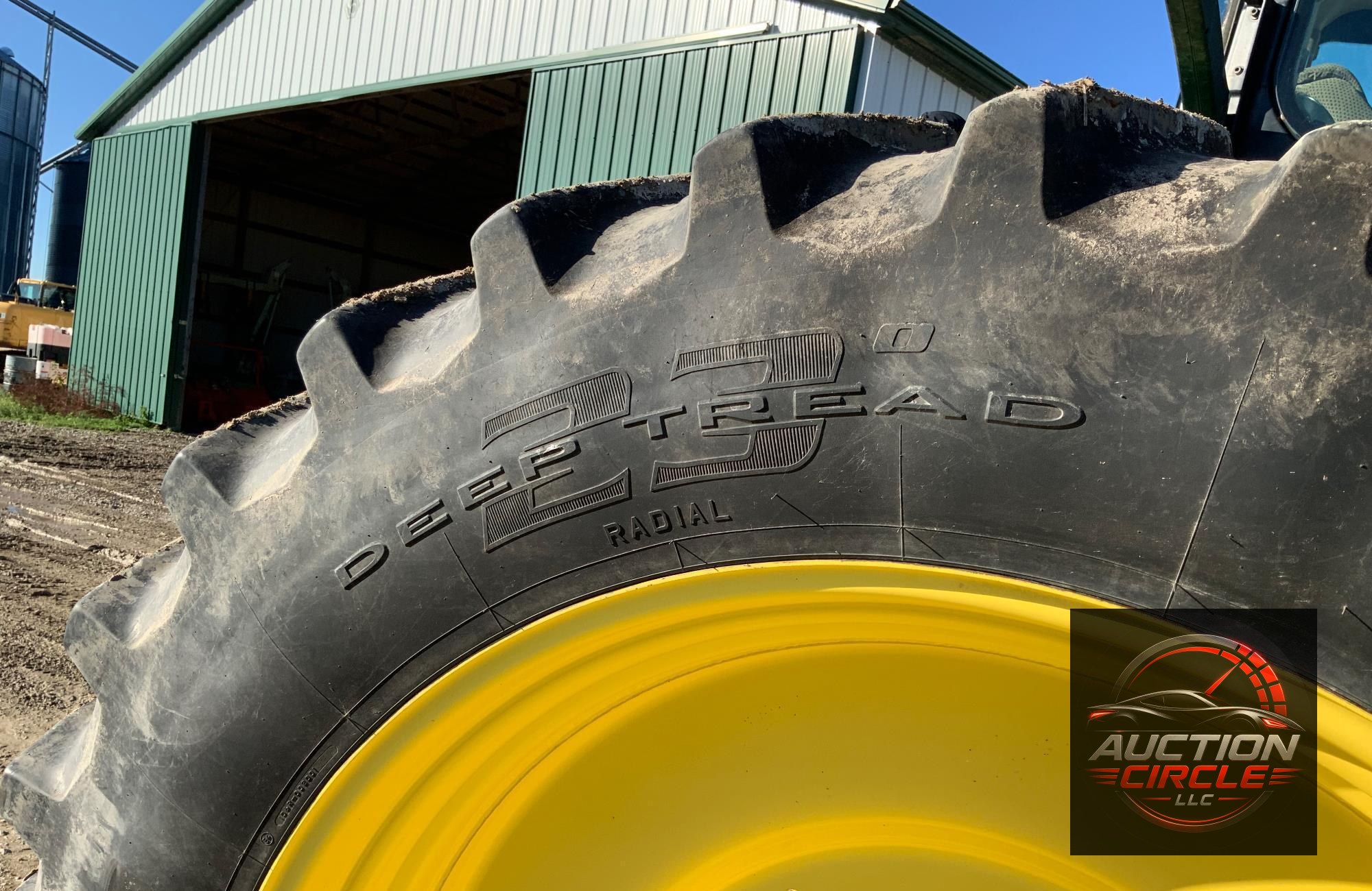 2019 John Deere 8320R