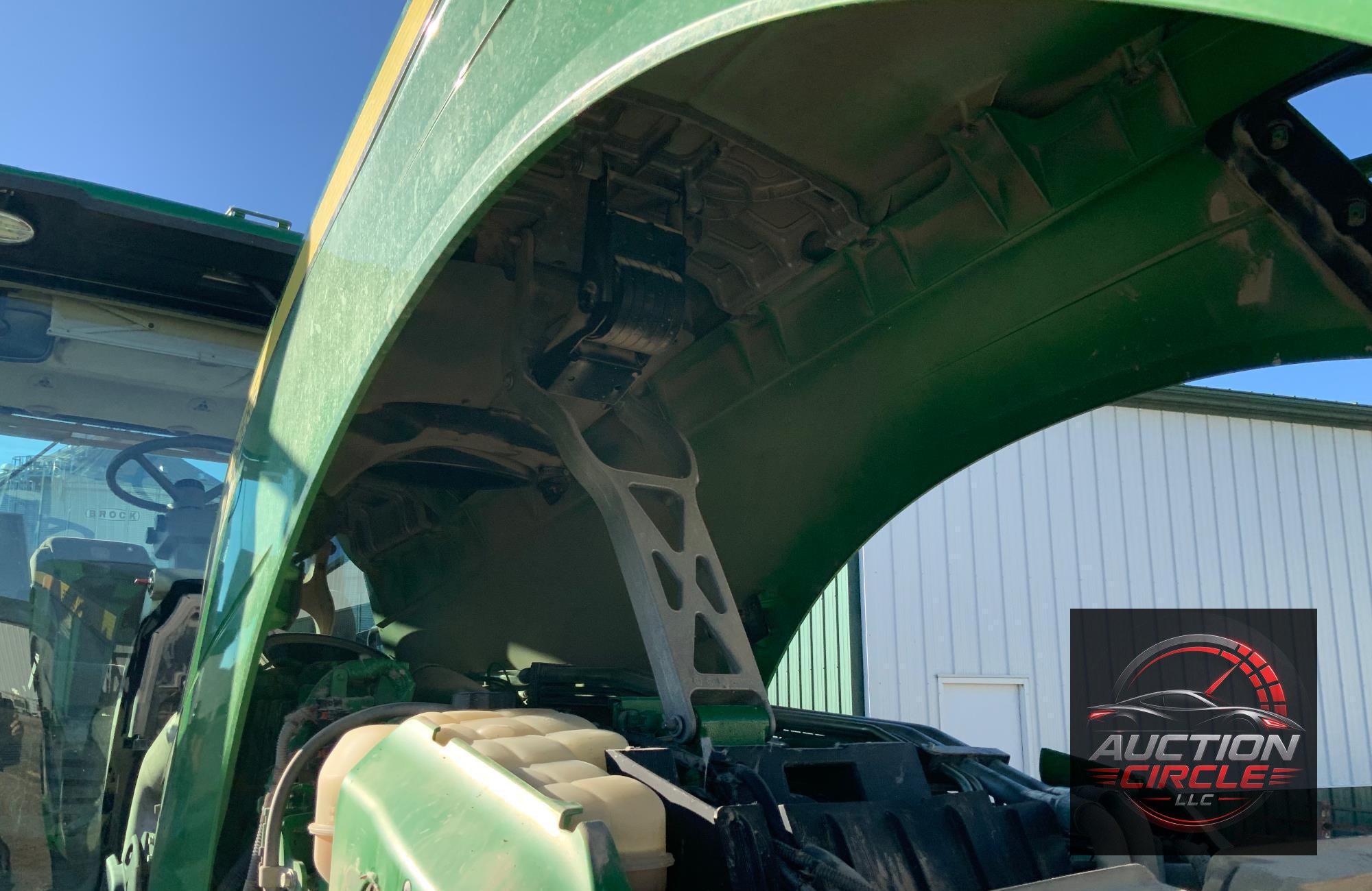 2019 John Deere 8320R