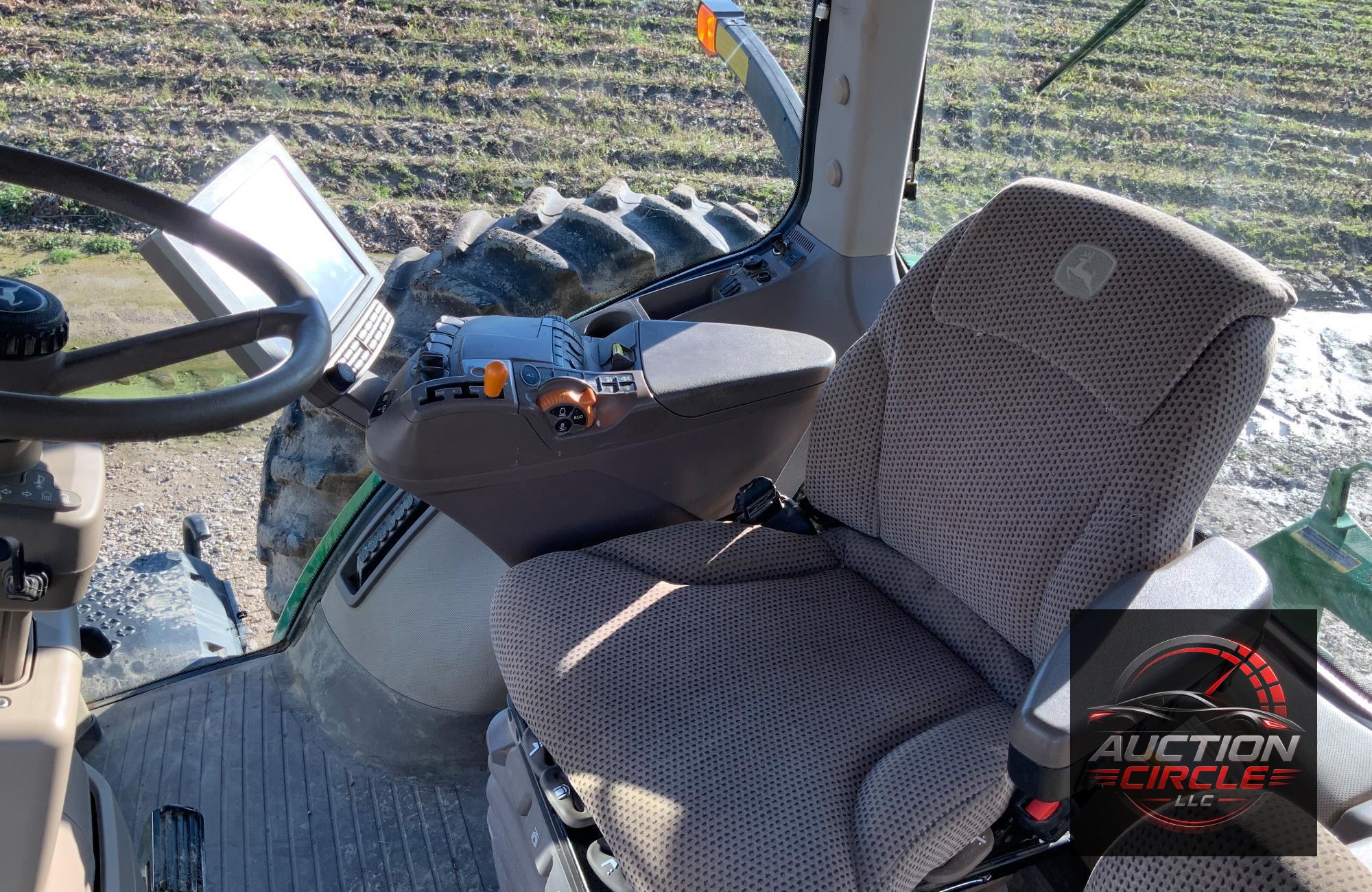 2019 John Deere 8320R